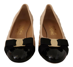Salvatore Ferragamo Elegant Quilted Leather Pumps in Beige and Black -   -  Salvatore Ferragamo.