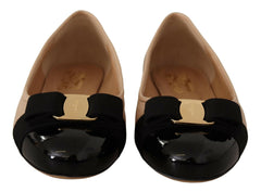 Salvatore Ferragamo Elegant Quilted Leather Flats - Chic Dual-Tone Design -   -  Salvatore Ferragamo.