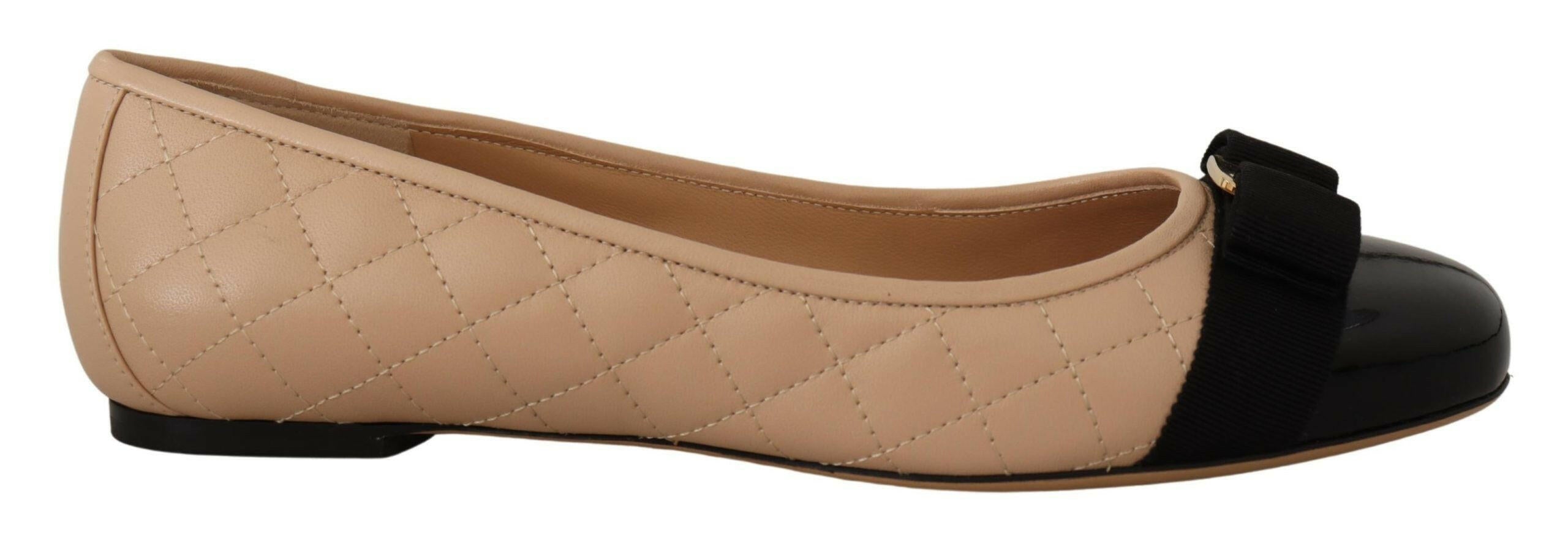 Salvatore Ferragamo Elegant Quilted Leather Flats - Chic Dual-Tone Design -   -  Salvatore Ferragamo.