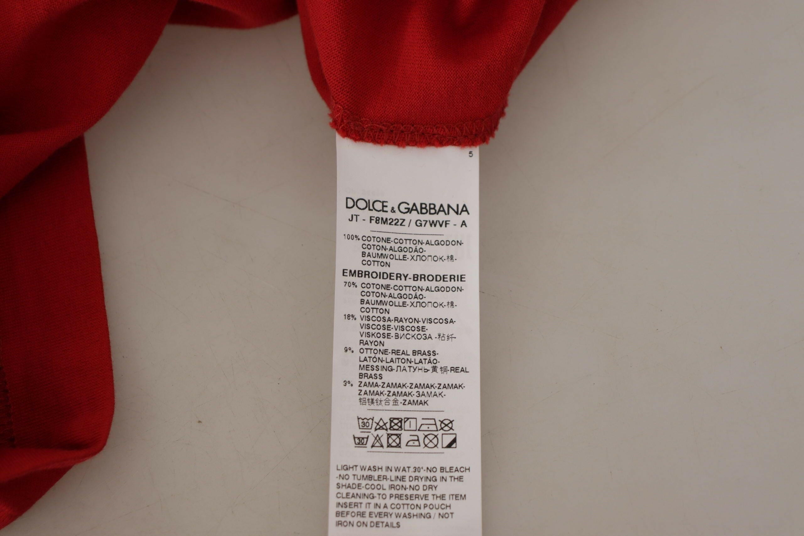 Dolce & Gabbana Red Amor Vincit Omnia Crewneck T-shirt -   -  Dolce & Gabbana. Dolce & Gabbana Red Amor Vincit Omnia Crewneck T-shirt -   -  Dolce & Gabbana.