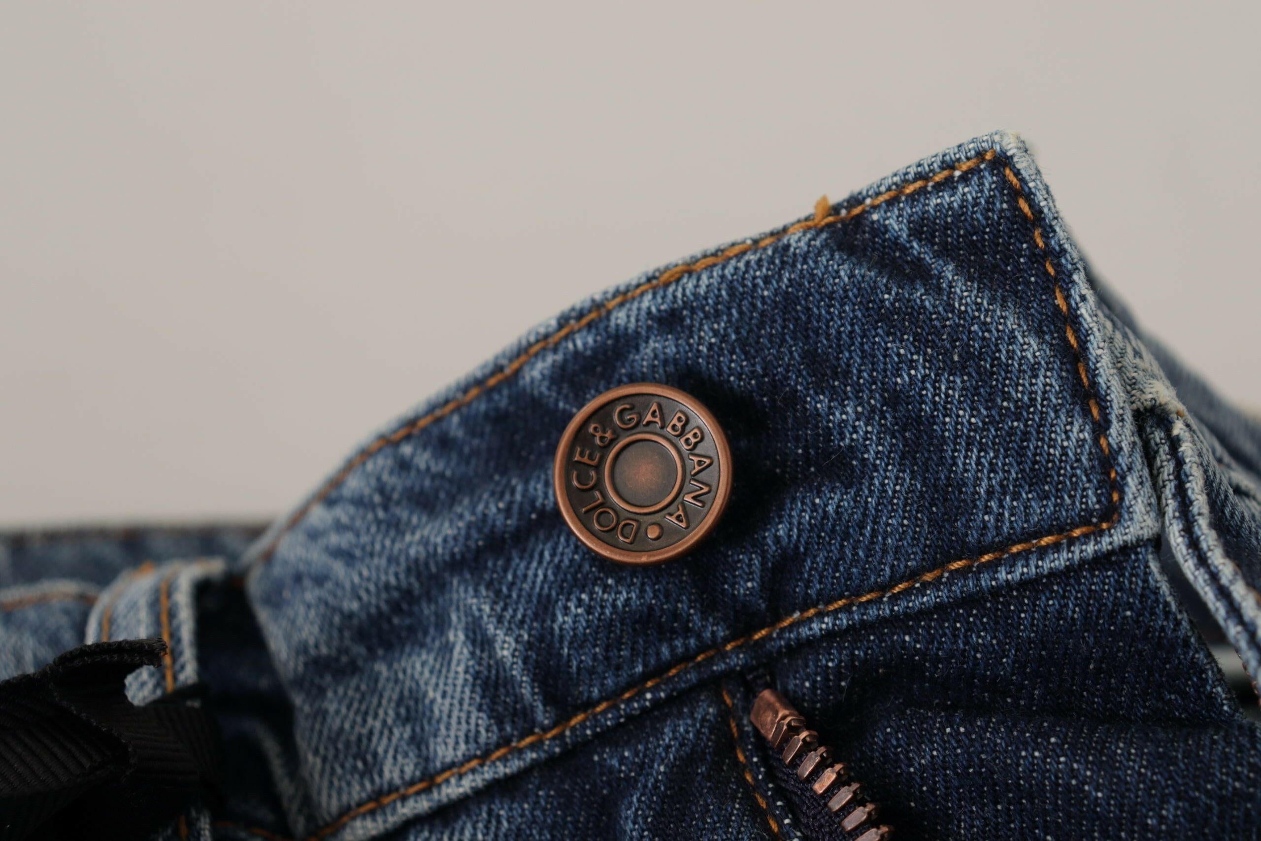 Dolce & Gabbana Blue Denim Baroque Heart Logo Patch Pants Jeans -   -  Dolce & Gabbana. Dolce & Gabbana Blue Denim Baroque Heart Logo Patch Pants Jeans -   -  Dolce & Gabbana.