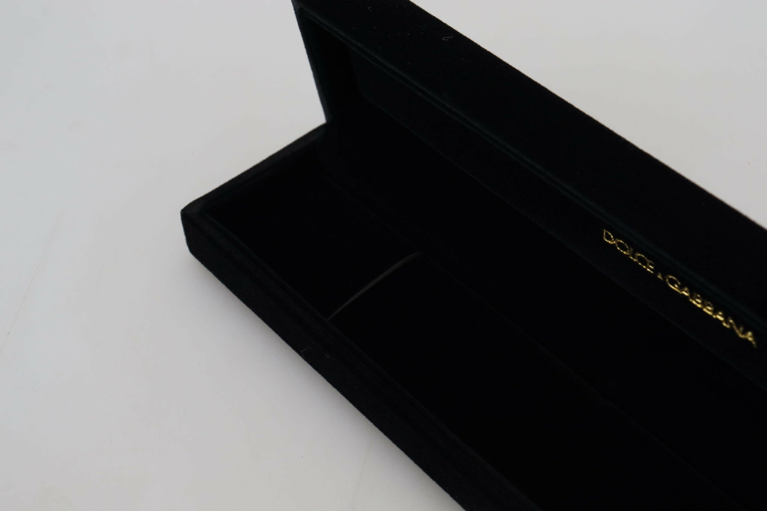 Dolce & Gabbana Black Velvet Logo Plaque Storage Bracelet Jewelry Box -   -  Dolce & Gabbana. Dolce & Gabbana Black Velvet Logo Plaque Storage Bracelet Jewelry Box -   -  Dolce & Gabbana.