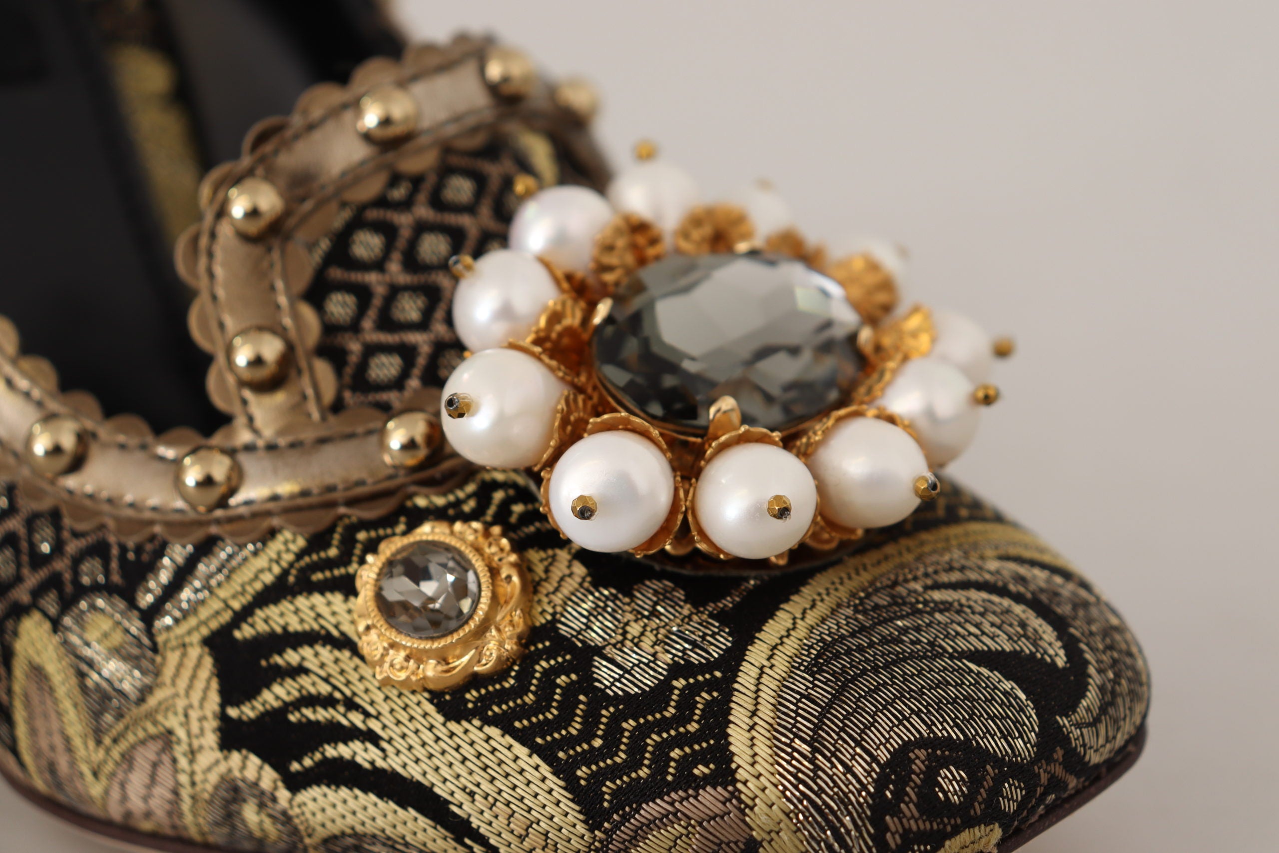 Dolce & Gabbana Gold Crystal Square Toe Brocade Pumps Shoes -   -  Dolce & Gabbana. Dolce & Gabbana Gold Crystal Square Toe Brocade Pumps Shoes -   -  Dolce & Gabbana.