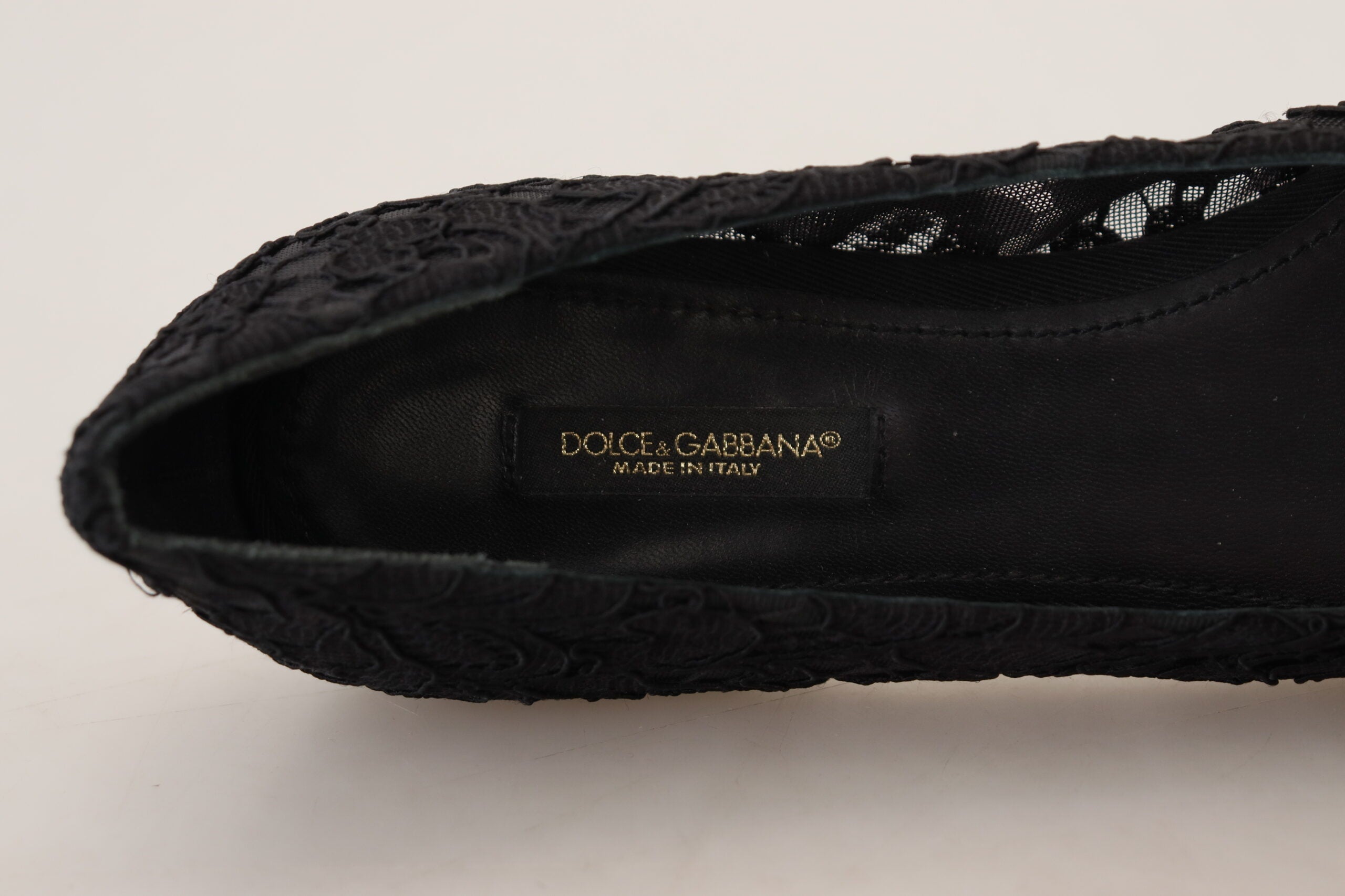 Dolce & Gabbana Black Taormina Lace Crystals Flats Shoes -   -  Dolce & Gabbana. Dolce & Gabbana Black Taormina Lace Crystals Flats Shoes -   -  Dolce & Gabbana.