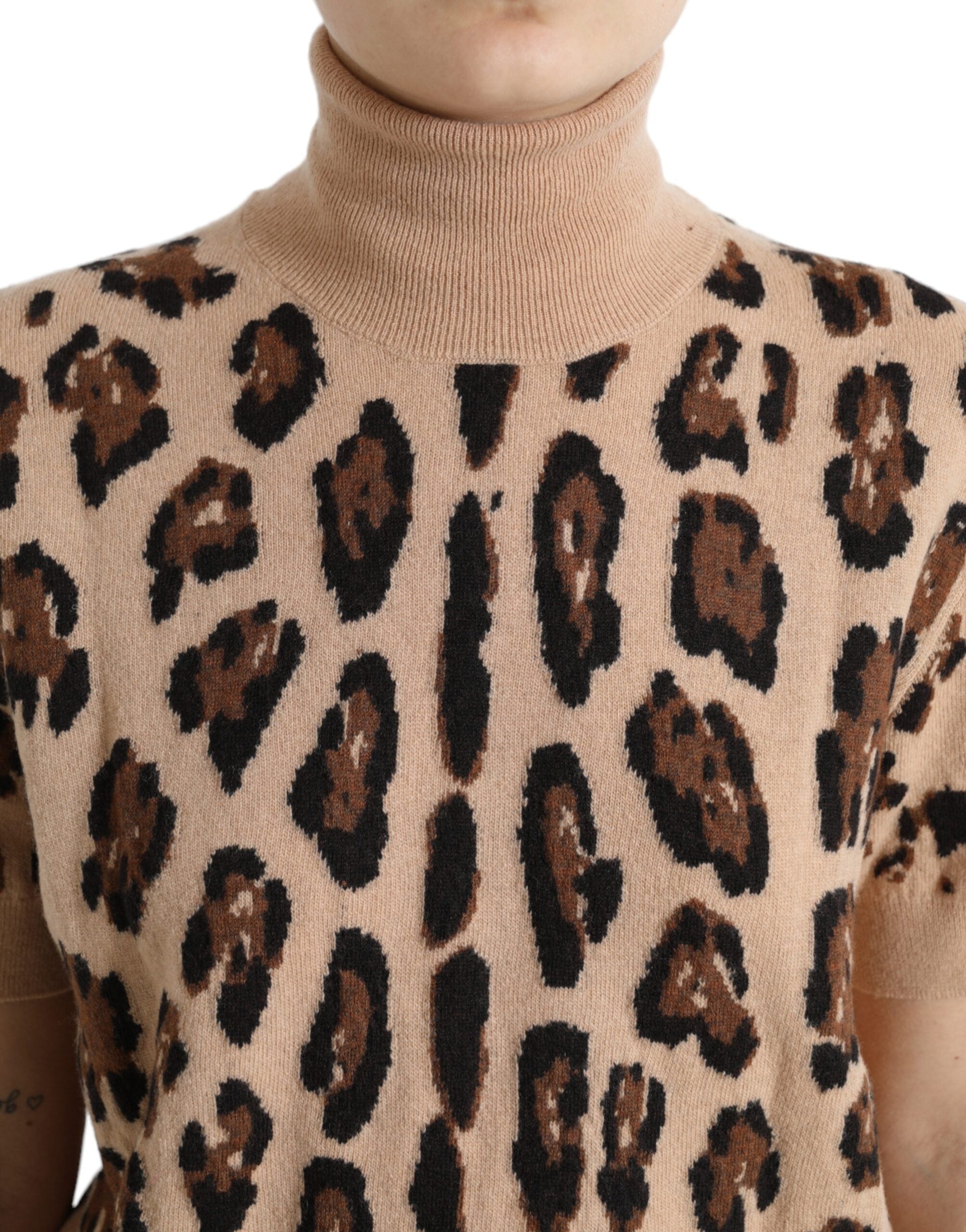 Dolce & Gabbana Beige Leopard Print Wool Turtleneck Top -   -  Dolce & Gabbana. Dolce & Gabbana Beige Leopard Print Wool Turtleneck Top -   -  Dolce & Gabbana.