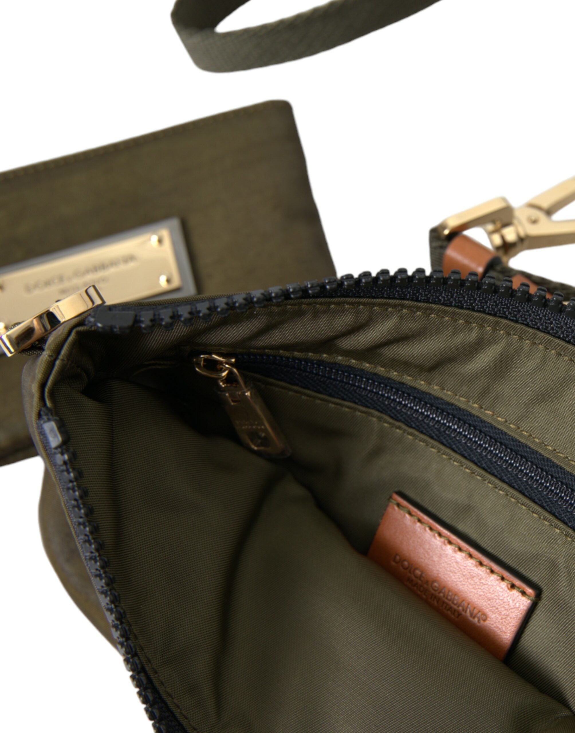 Dolce & Gabbana Dark Green Nylon Logo Multifunctional Kit 2 Pcs Set Bags -   -  Dolce & Gabbana. Dolce & Gabbana Dark Green Nylon Logo Multifunctional Kit 2 Pcs Set Bags -   -  Dolce & Gabbana.