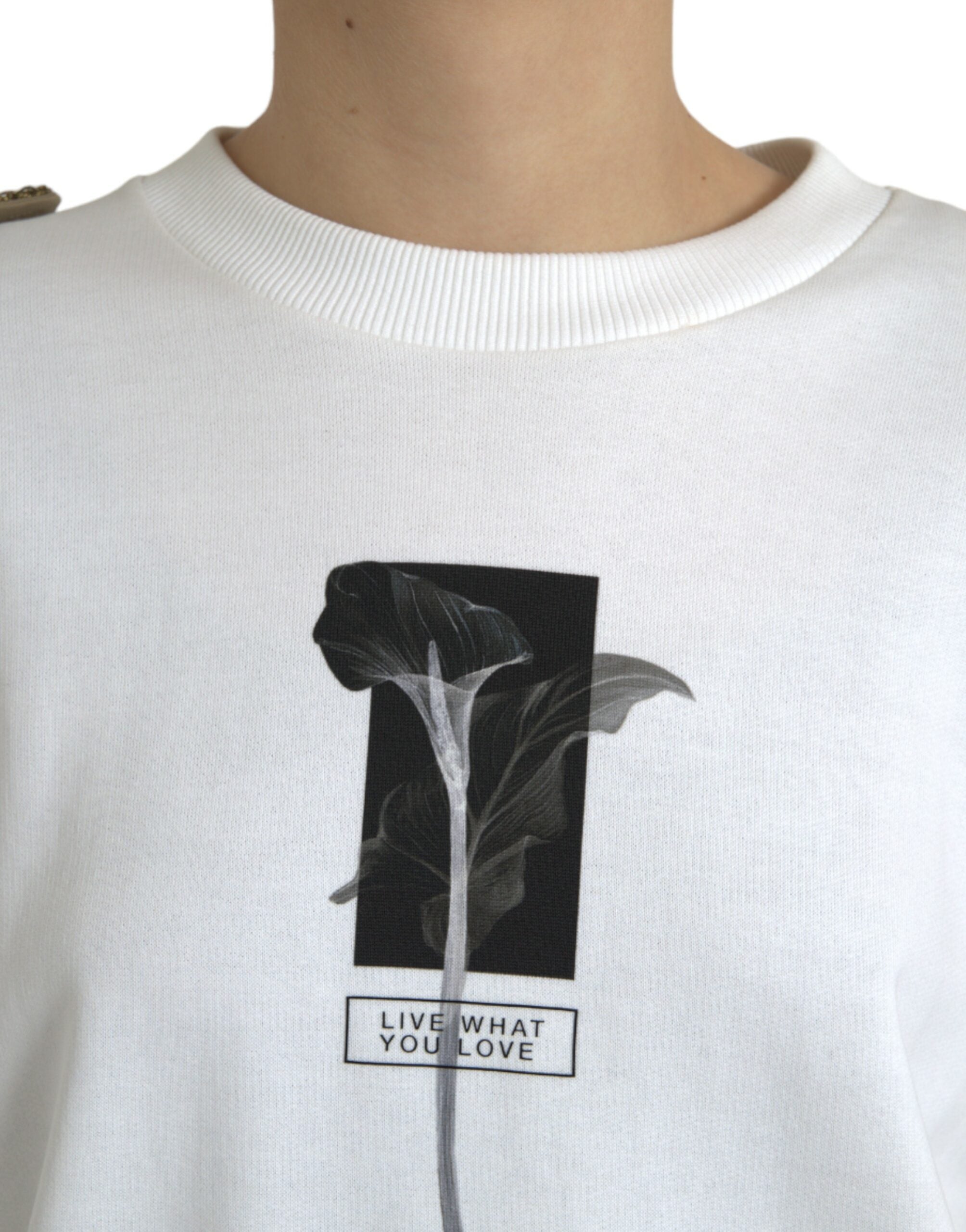 Dolce & Gabbana White Floral Cotton Crew Neck Pullover Sweater -   -  Dolce & Gabbana. Dolce & Gabbana White Floral Cotton Crew Neck Pullover Sweater -   -  Dolce & Gabbana.