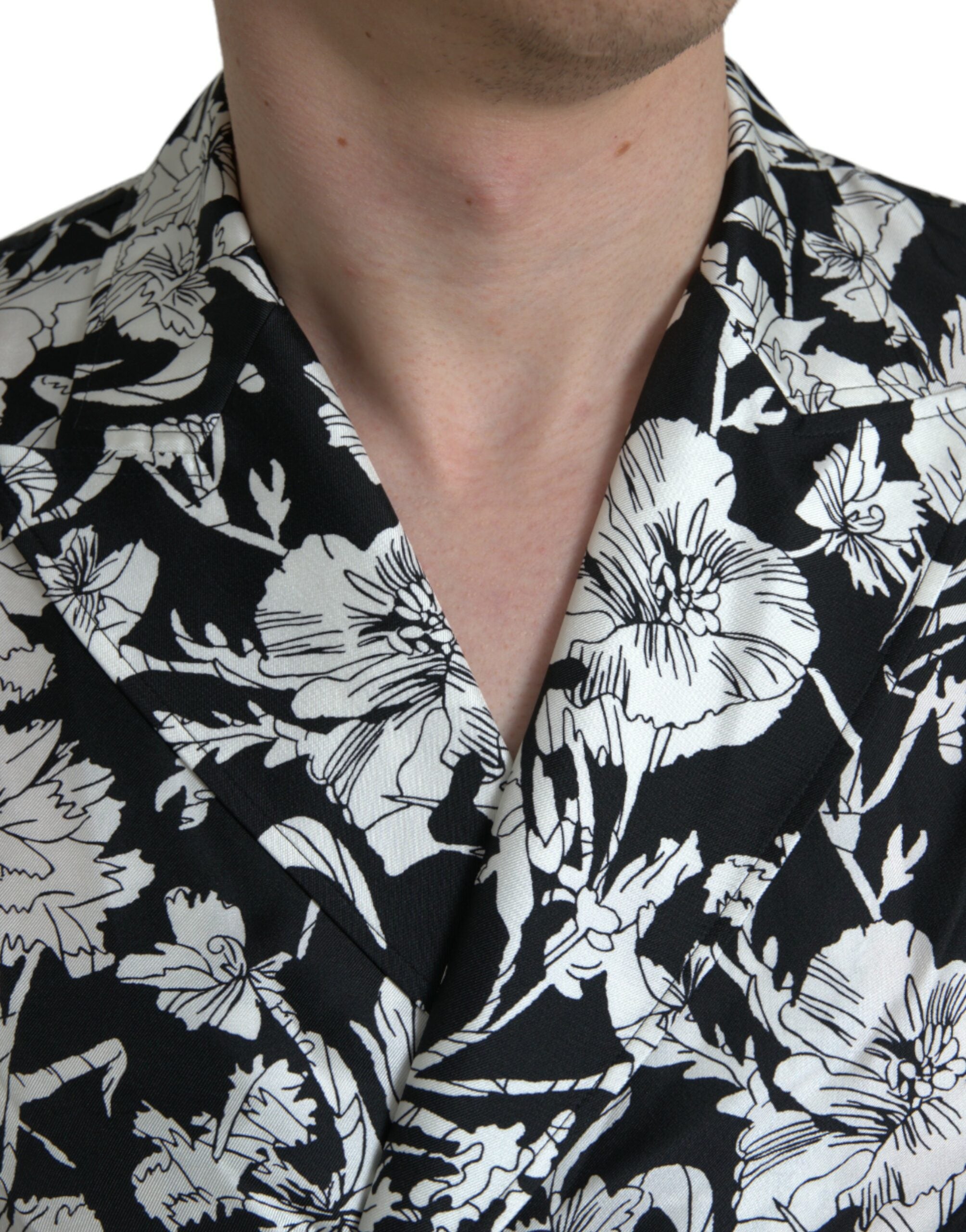 Dolce & Gabbana Black White Floral Button Down Casual Shirt -   -  Dolce & Gabbana. Dolce & Gabbana Black White Floral Button Down Casual Shirt -   -  Dolce & Gabbana.