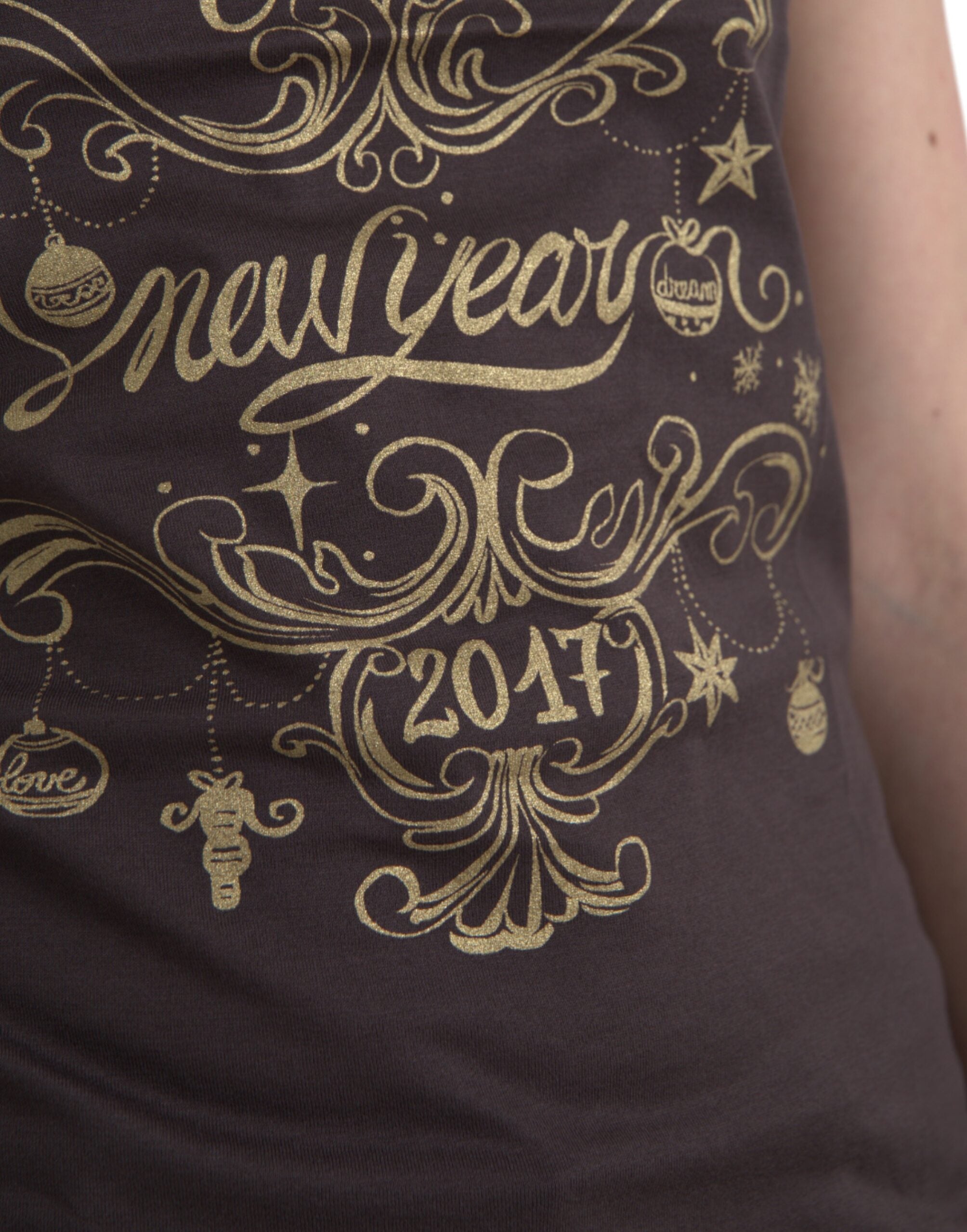 Dolce & Gabbana Brown Crewneck 2017 Motive Print T-shirt -   -  Dolce & Gabbana. Dolce & Gabbana Brown Crewneck 2017 Motive Print T-shirt -   -  Dolce & Gabbana.