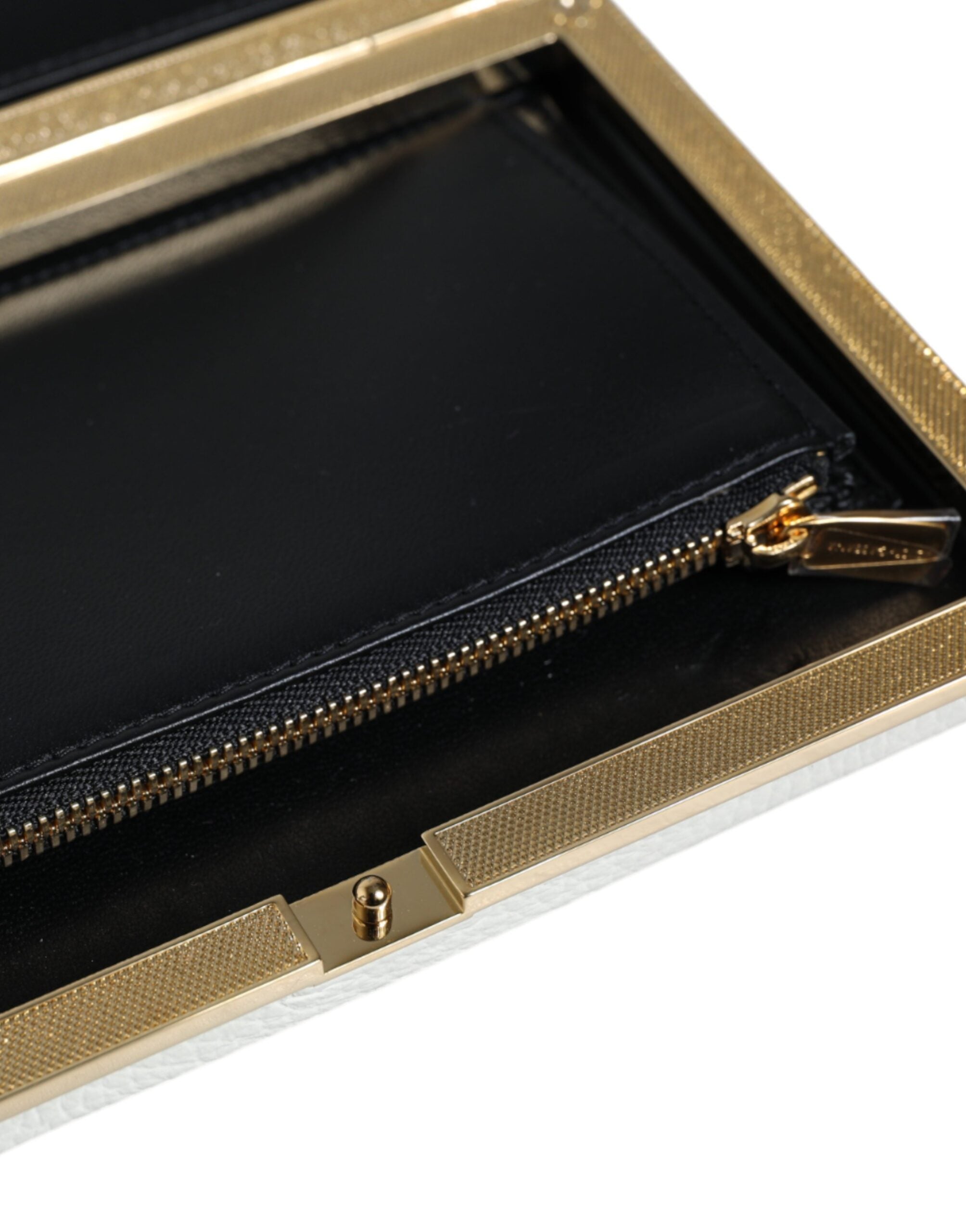 Dolce & Gabbana White Leather Gold Frame Clutch Evening Party Purse Bag -  Luxury Clutch Bag for Women -  Dolce & Gabbana. Dolce & Gabbana White Leather Gold Frame Clutch Evening Party Purse Bag -  Luxury Clutch Bag for Women -  Dolce & Gabbana.