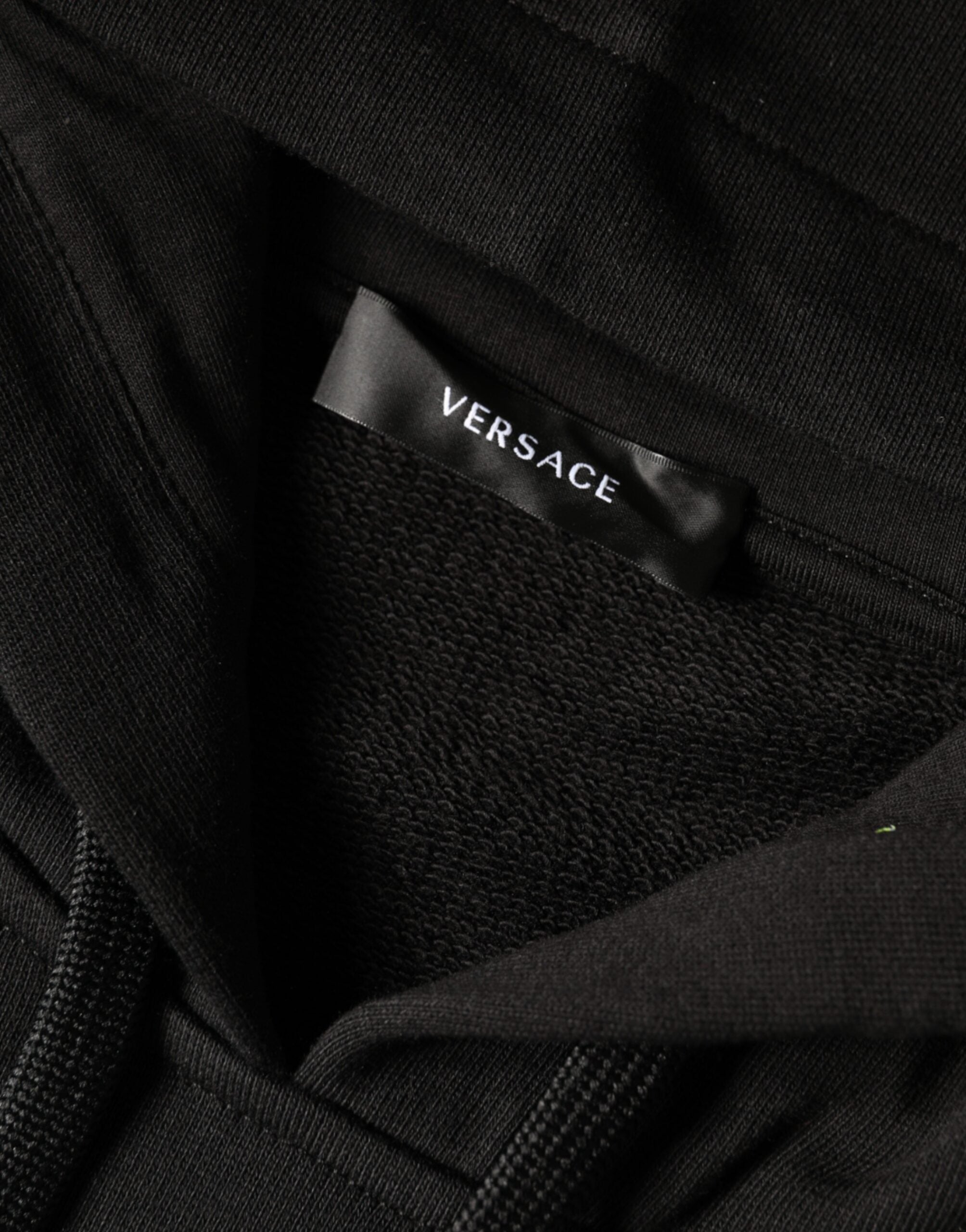 Versace Black Medusa Print Cotton HoodiePullover Sweatshirt Sweater -   -  Versace. Versace Black Medusa Print Cotton HoodiePullover Sweatshirt Sweater -   -  Versace.