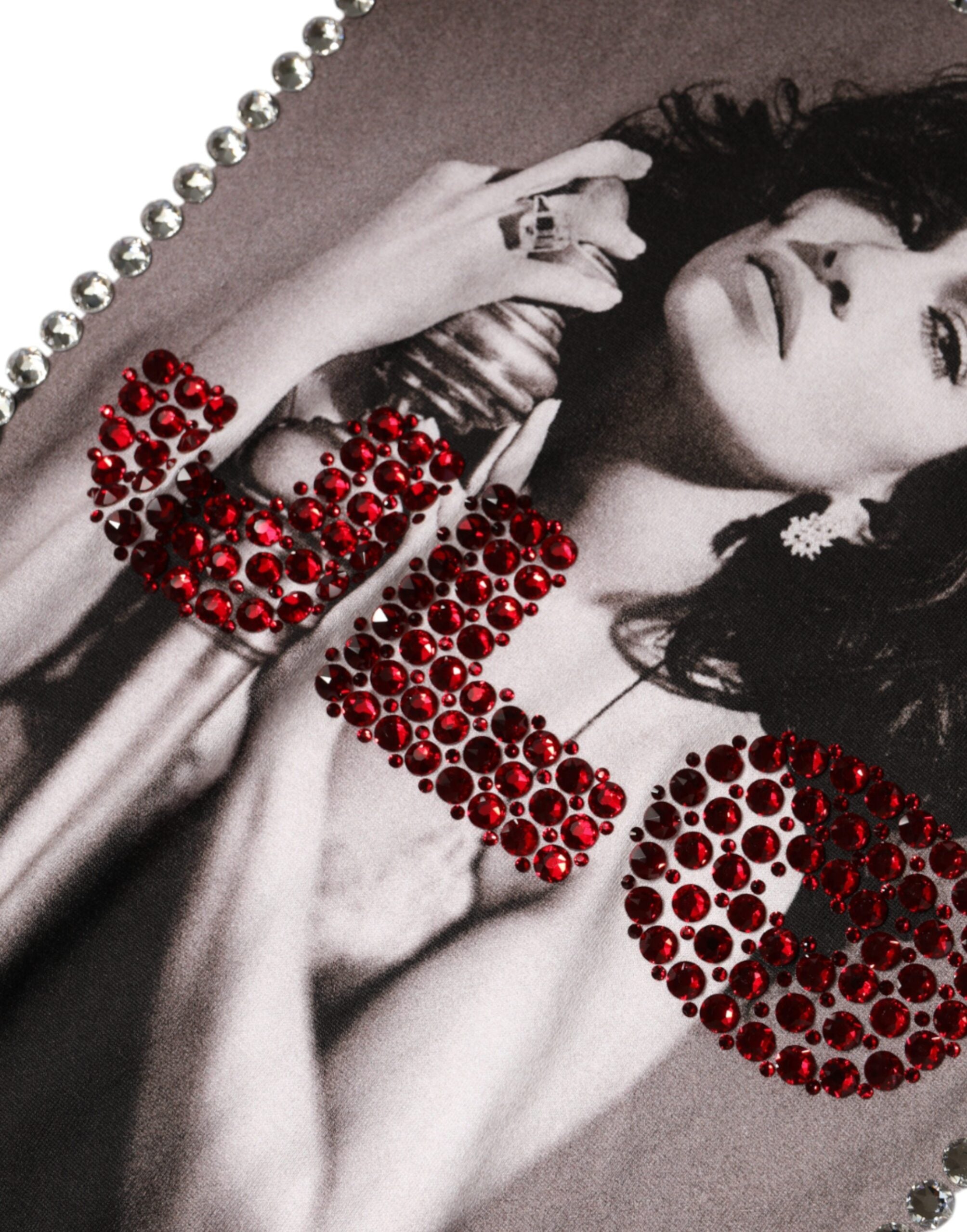 Dolce & Gabbana White Crystal Neckline Embellished Printed T-shirt -   -  Dolce & Gabbana. Dolce & Gabbana White Crystal Neckline Embellished Printed T-shirt -   -  Dolce & Gabbana.