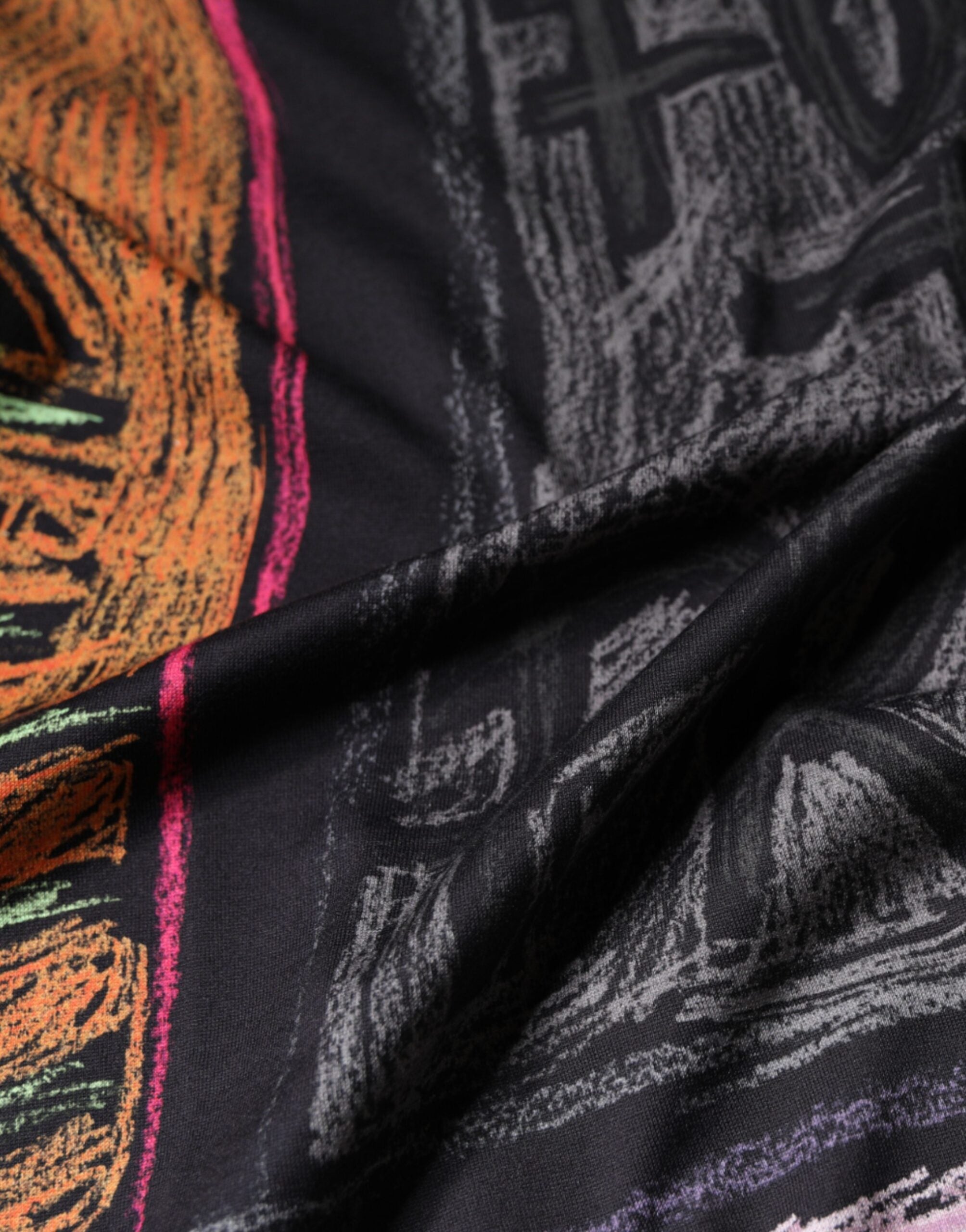 Dolce & Gabbana Multicolor Graphic Print Cotton T-shirt -   -  Dolce & Gabbana. Dolce & Gabbana Multicolor Graphic Print Cotton T-shirt -   -  Dolce & Gabbana.