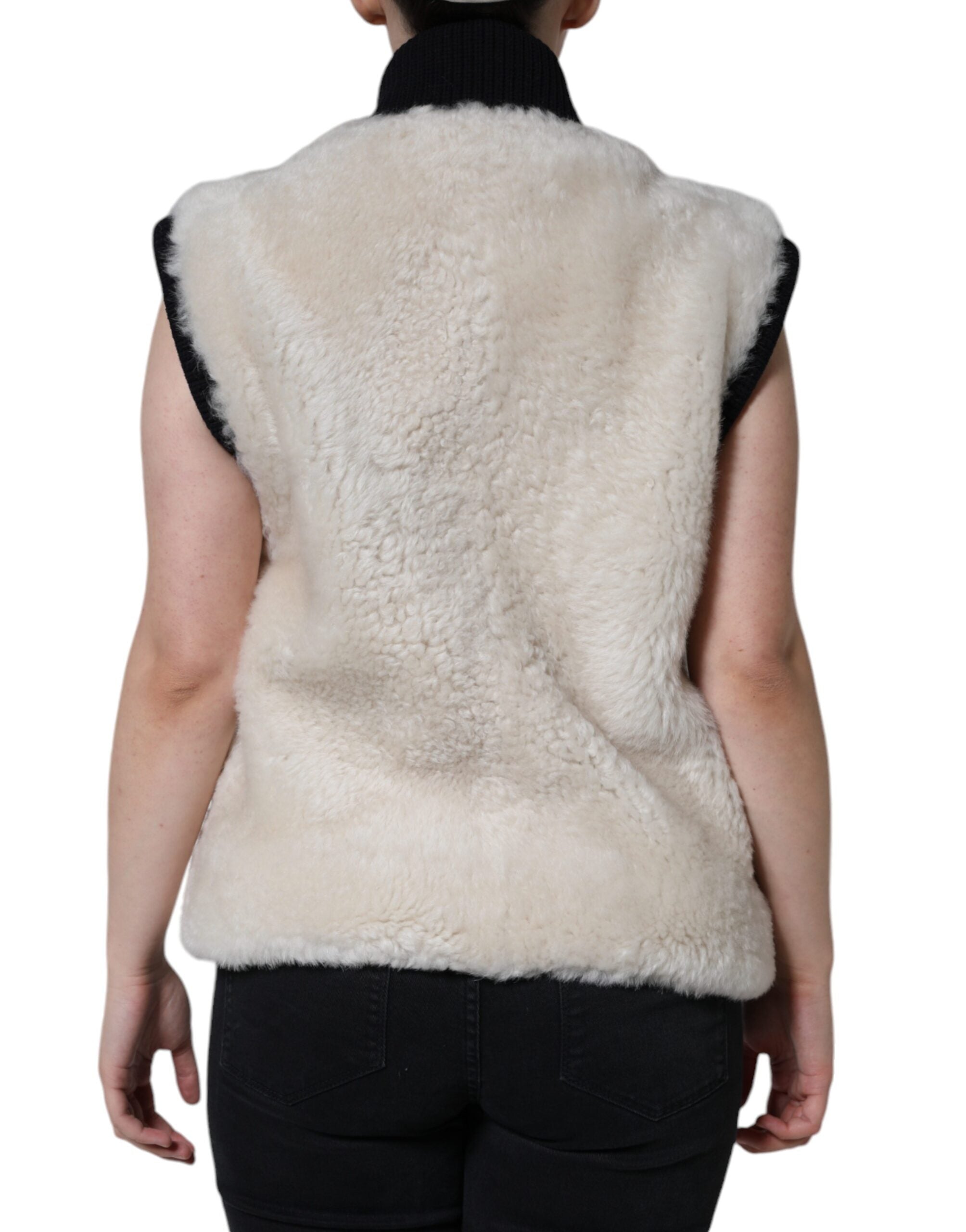 Burberry White WARRENFORD Shearling Leather Vest Coat Jacket -   -  Burberry. Burberry White WARRENFORD Shearling Leather Vest Coat Jacket -   -  Burberry.