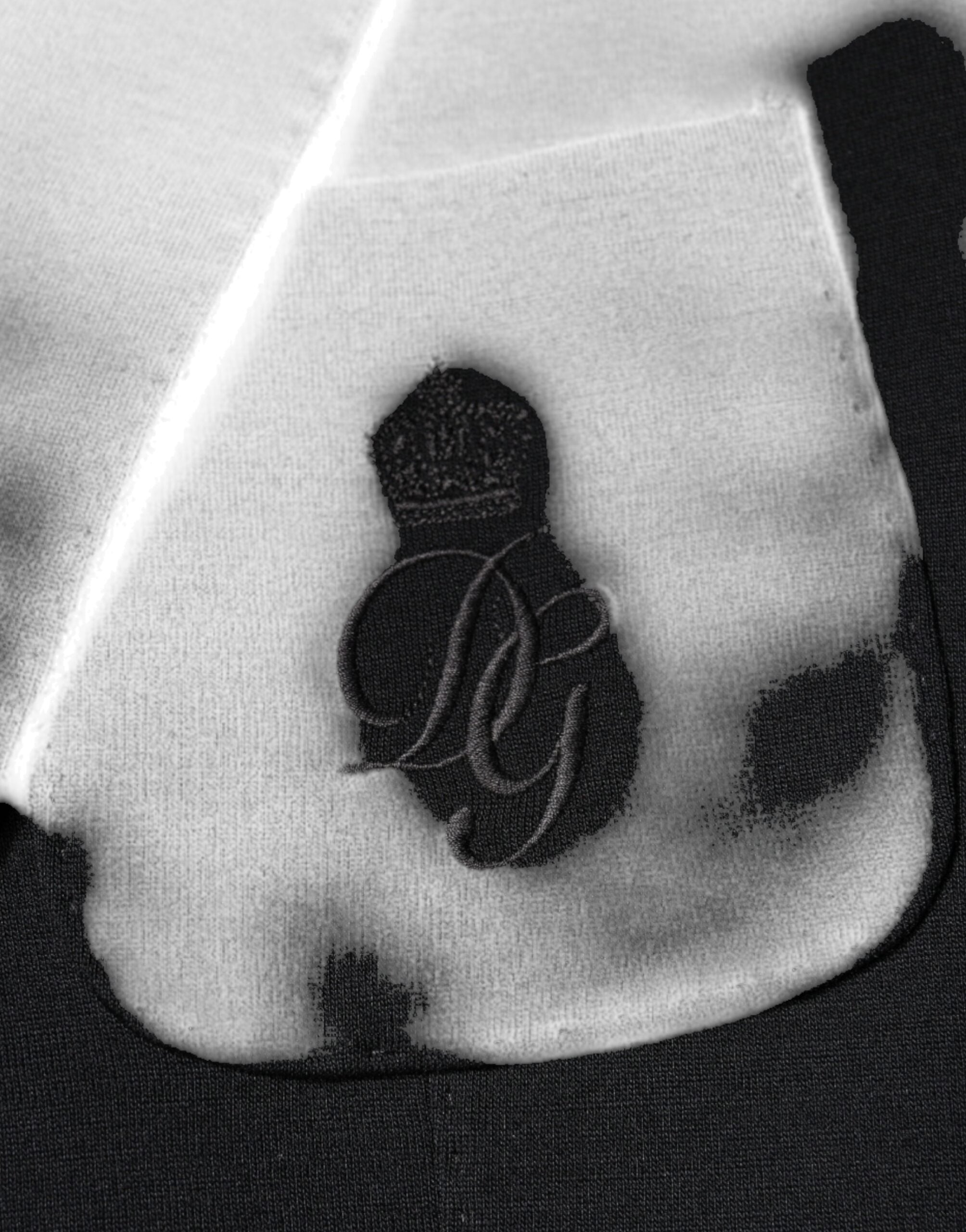 Dolce & Gabbana Black Wool Single Breasted Formal Blazer -   -  Dolce & Gabbana. Dolce & Gabbana Black Wool Single Breasted Formal Blazer -   -  Dolce & Gabbana.