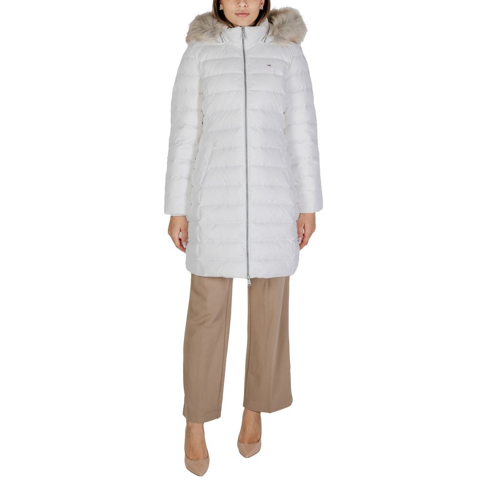 Tommy Hilfiger Jeans White Recycled Polyester Jackets & Coat -   -  Tommy Hilfiger Jeans. Tommy Hilfiger Jeans White Recycled Polyester Jackets & Coat -   -  Tommy Hilfiger Jeans.