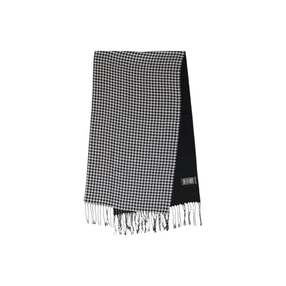 Antony Morato White Marabou Scarf -   -  Antony Morato. Antony Morato White Marabou Scarf -   -  Antony Morato.