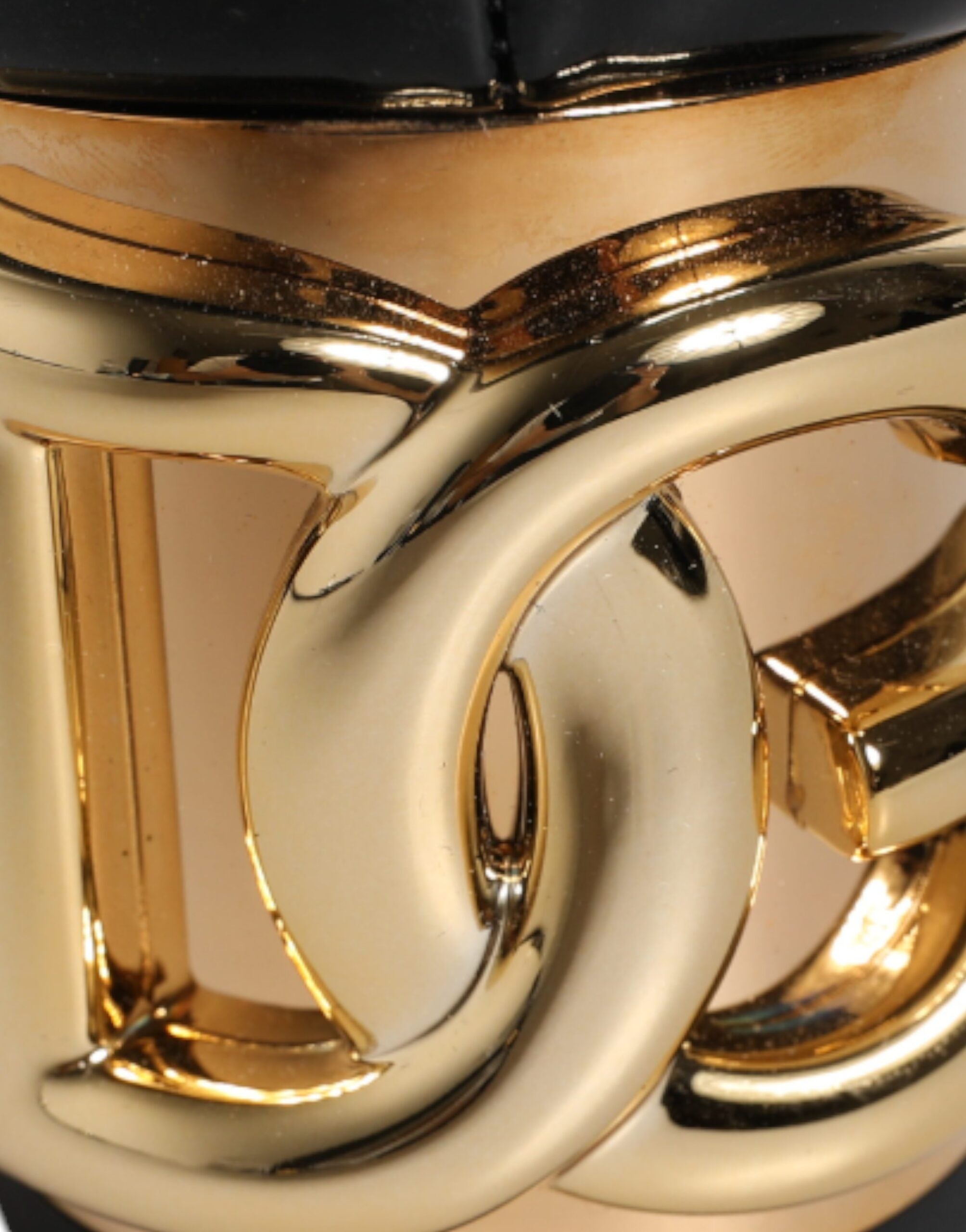 Dolce & Gabbana Black Patent Leather Vally High Boots Shoes -   -  Dolce & Gabbana. Dolce & Gabbana Black Patent Leather Vally High Boots Shoes -   -  Dolce & Gabbana.