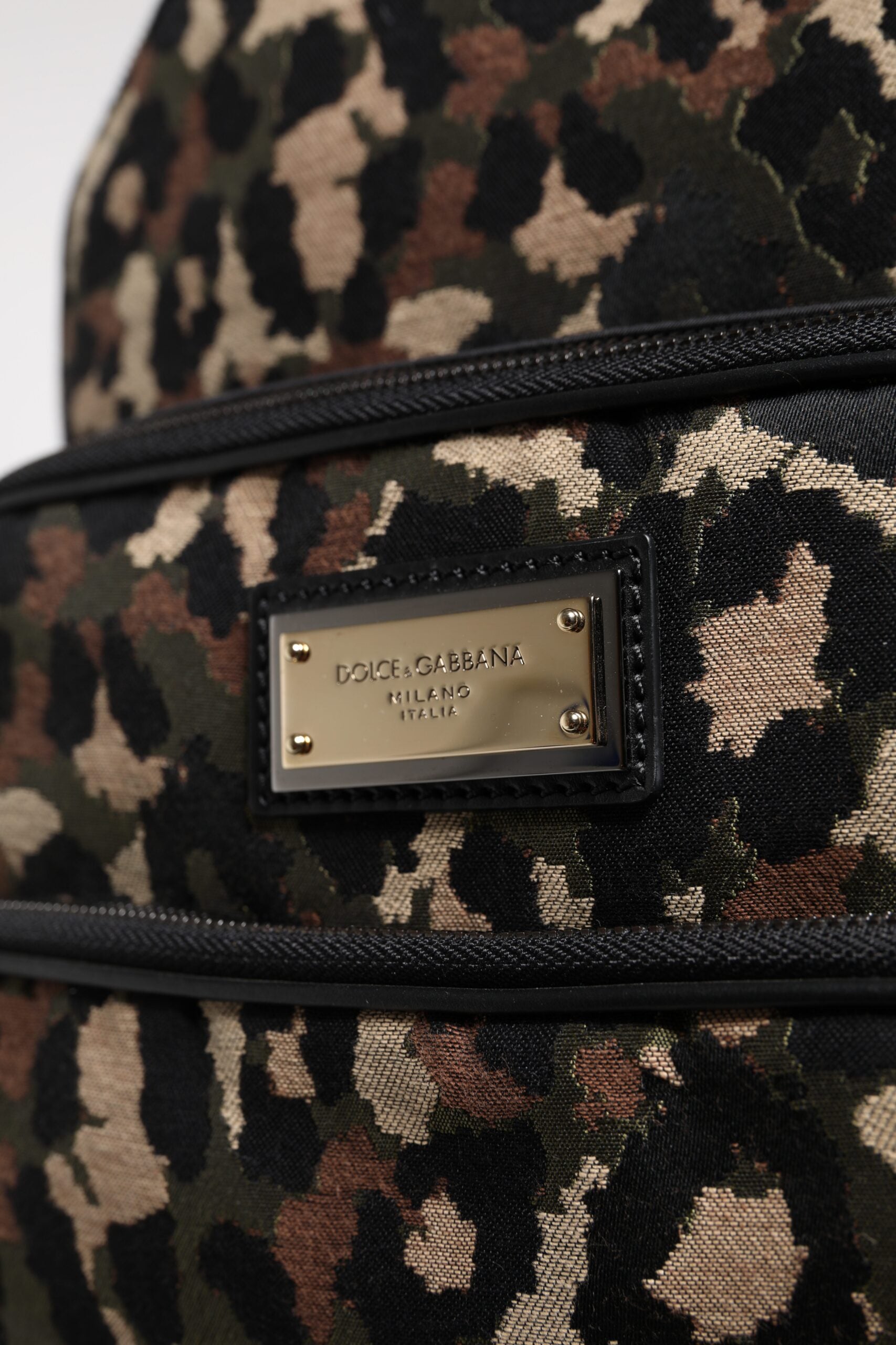 Dolce & Gabbana Multicolor Leopard Print DG Logo Plaque Men Backpack Bag -   -  Dolce & Gabbana. Dolce & Gabbana Multicolor Leopard Print DG Logo Plaque Men Backpack Bag -   -  Dolce & Gabbana.