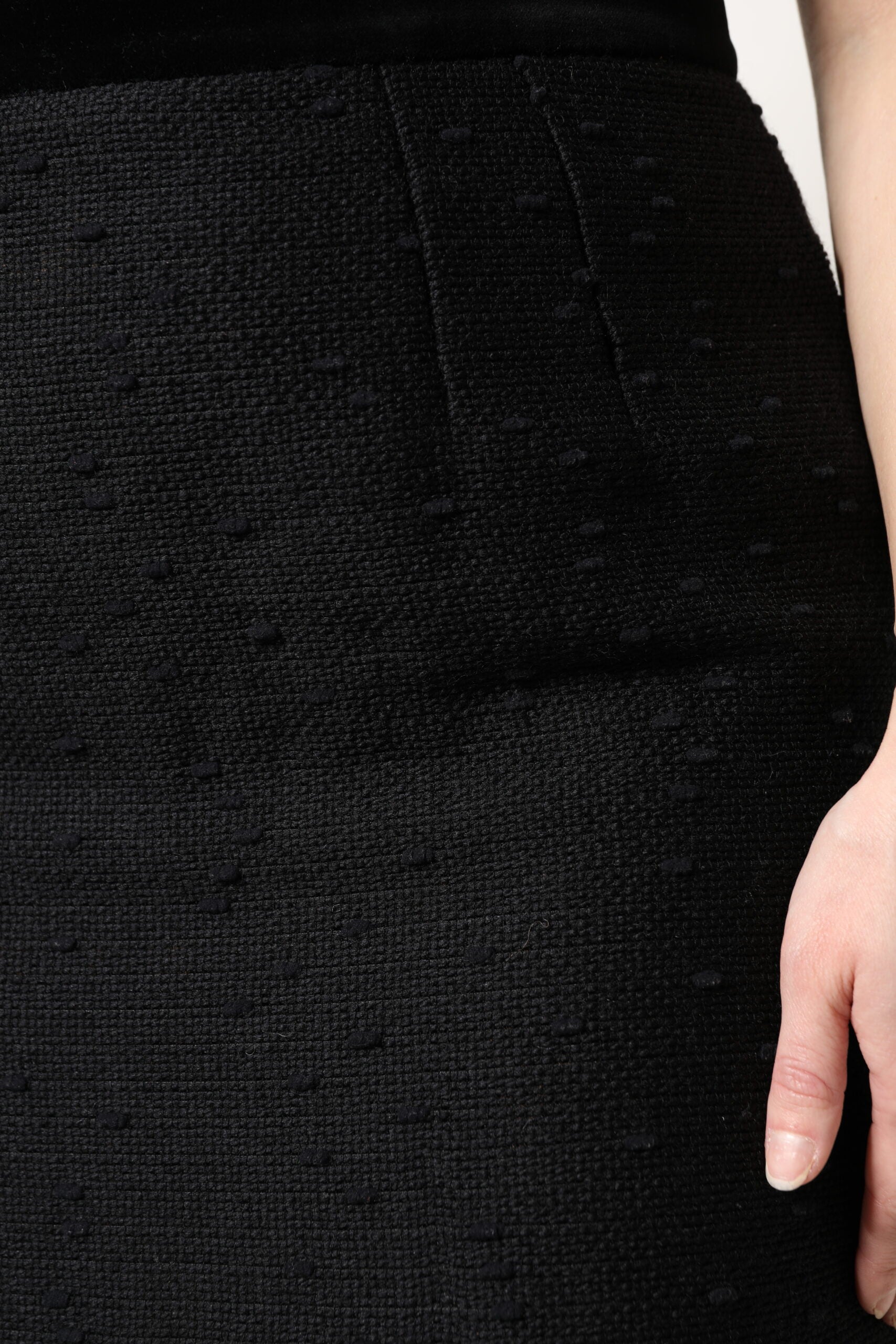 Dolce & Gabbana Black Wool Fringe High Waist Pencil Mini Skirt -   -  Dolce & Gabbana. Dolce & Gabbana Black Wool Fringe High Waist Pencil Mini Skirt -   -  Dolce & Gabbana.