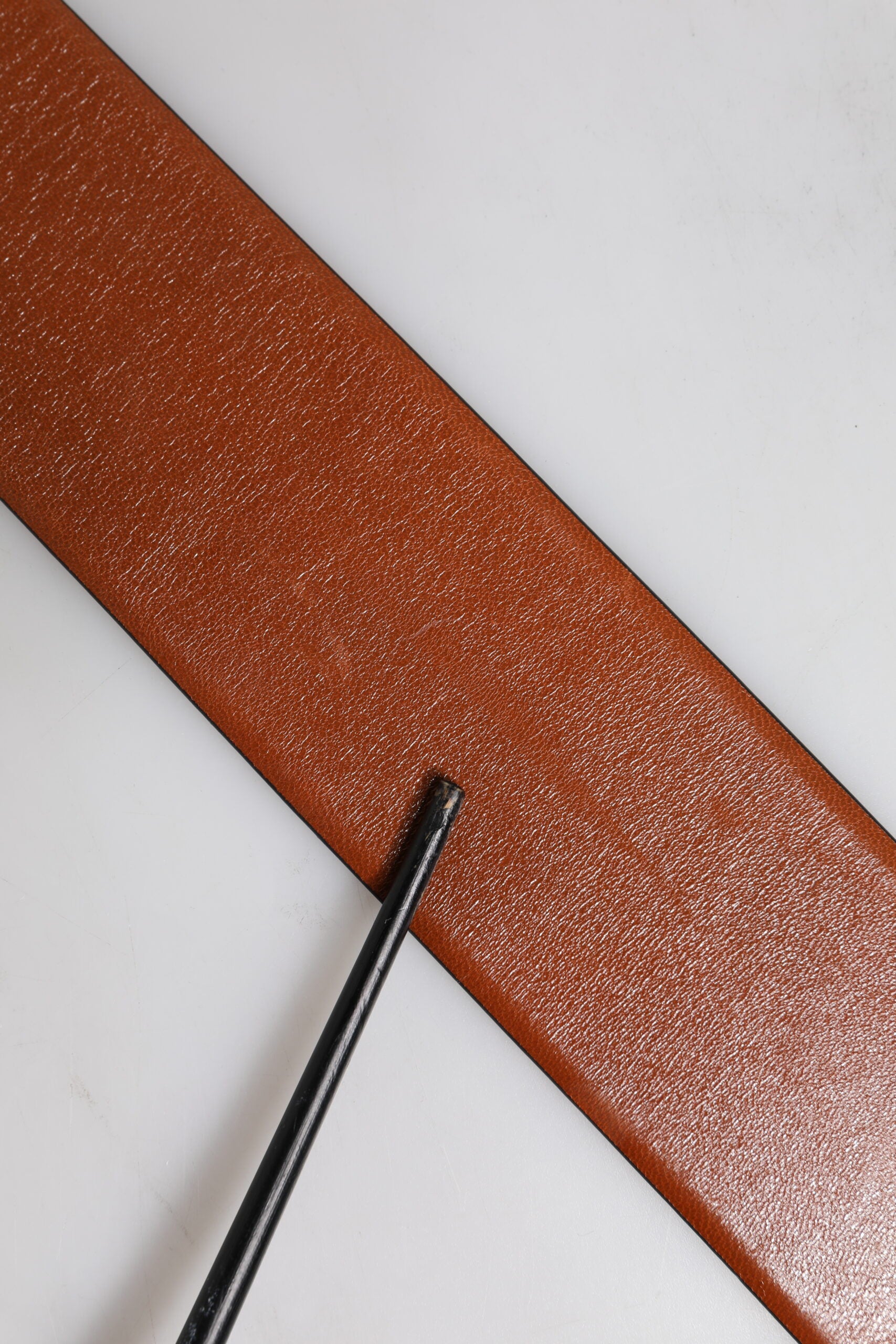 Dolce & Gabbana Brown Leather Gold Metal Buckle Classic Belt -   -  Dolce & Gabbana. Dolce & Gabbana Brown Leather Gold Metal Buckle Classic Belt -   -  Dolce & Gabbana.