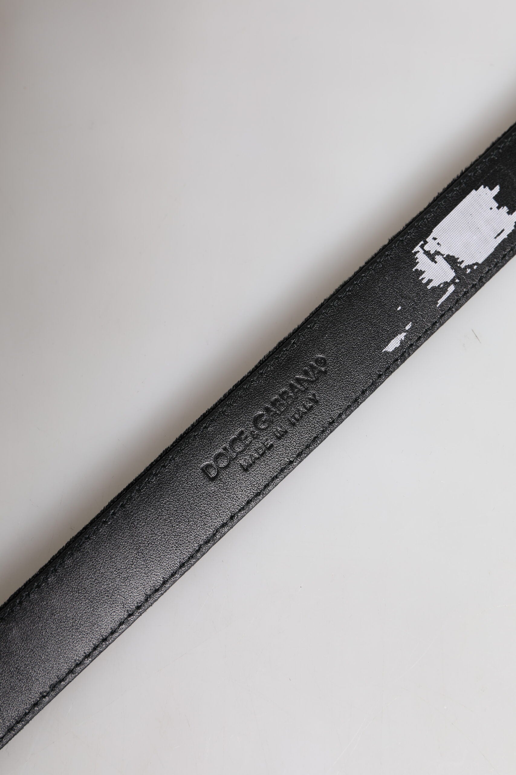 Dolce & Gabbana Black Leather Metal Buckle Classic Belt -   -  Dolce & Gabbana. Dolce & Gabbana Black Leather Metal Buckle Classic Belt -   -  Dolce & Gabbana.