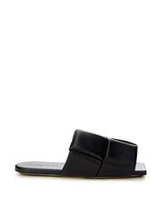 Bottega Veneta Elegant Black Leather Sandals -   -  Bottega Veneta.