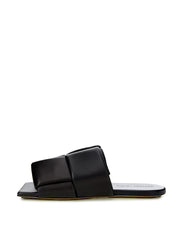 Bottega Veneta Elegant Black Leather Sandals -   -  Bottega Veneta.