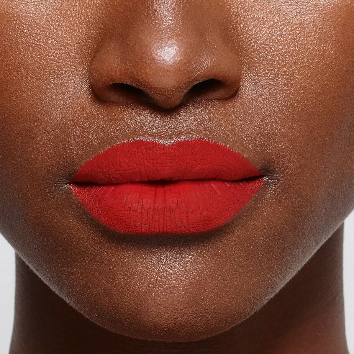 Lipstick L'Oreal Make Up Color Riche 336-le rouge avant-garde Matt -  Beauty, Make-up -  L'Oreal Make Up.