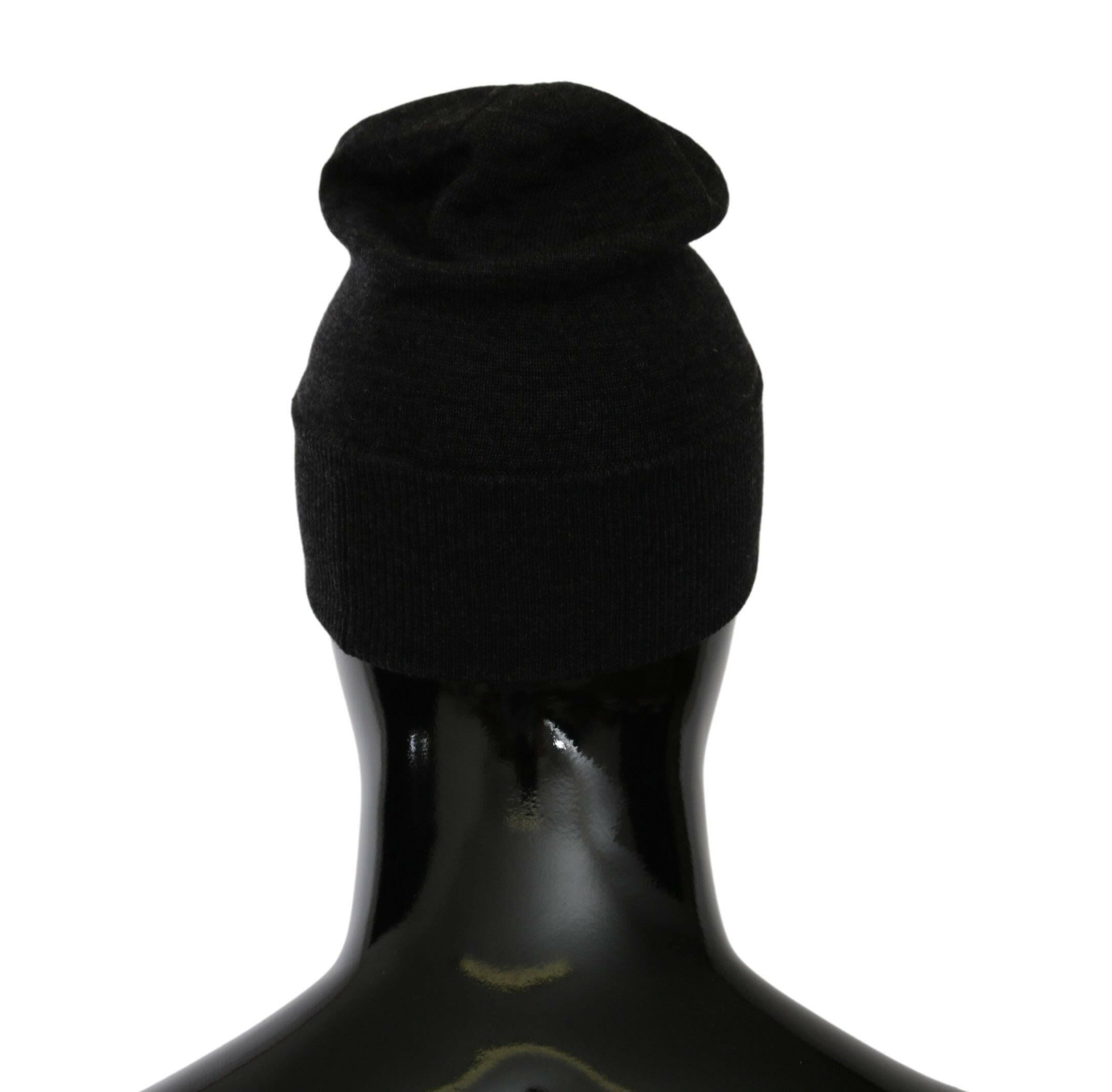 Dolce & Gabbana Gray #DGLovesLondon Beanie Cap -   -  Dolce & Gabbana.