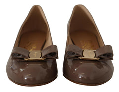 Salvatore Ferragamo Elegant Caraway Brown Pumps with Vara Bow -   -  Salvatore Ferragamo.