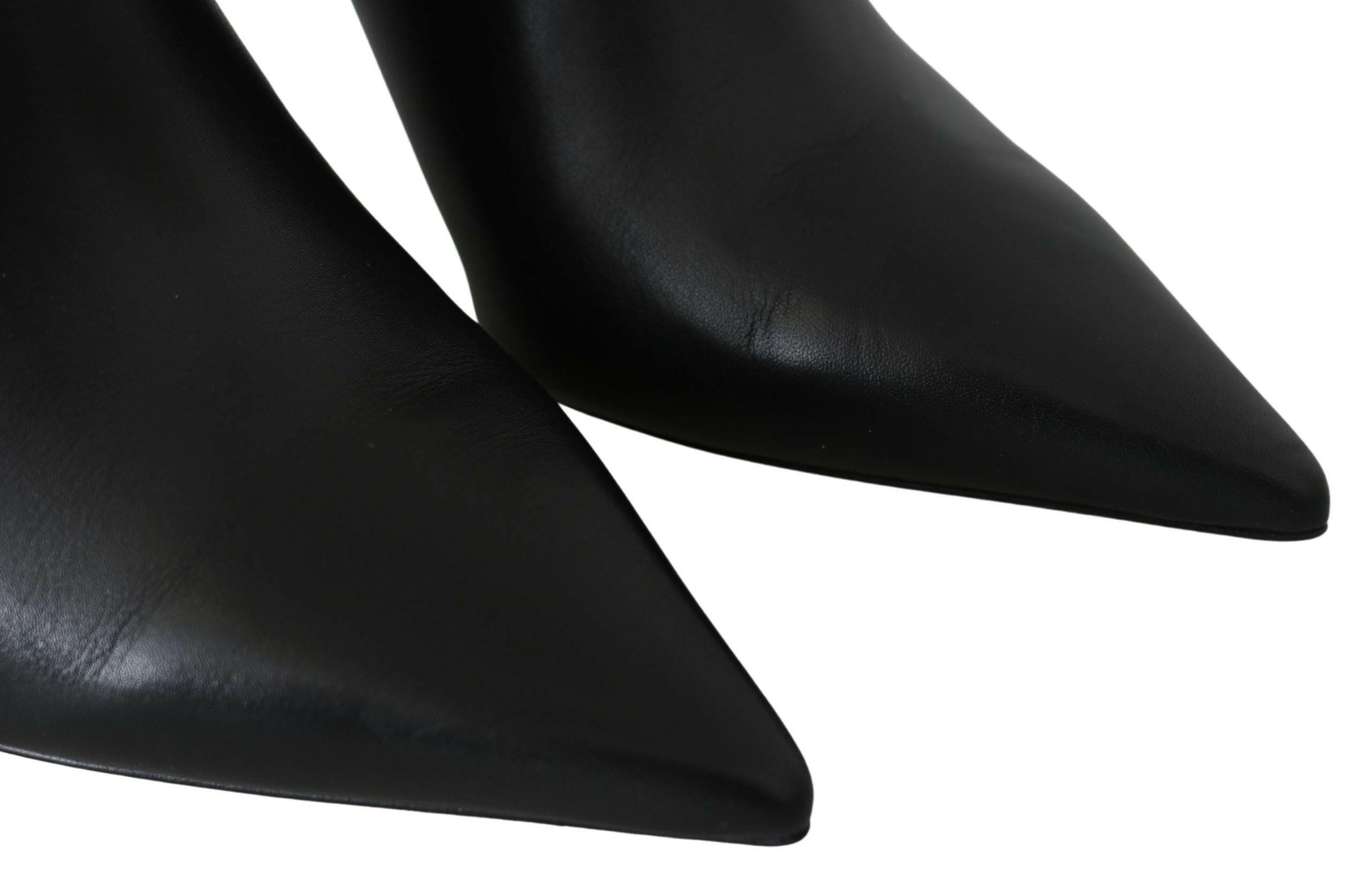 Jimmy Choo Elegant Black Gold Leather Pumps -   -  Jimmy Choo.