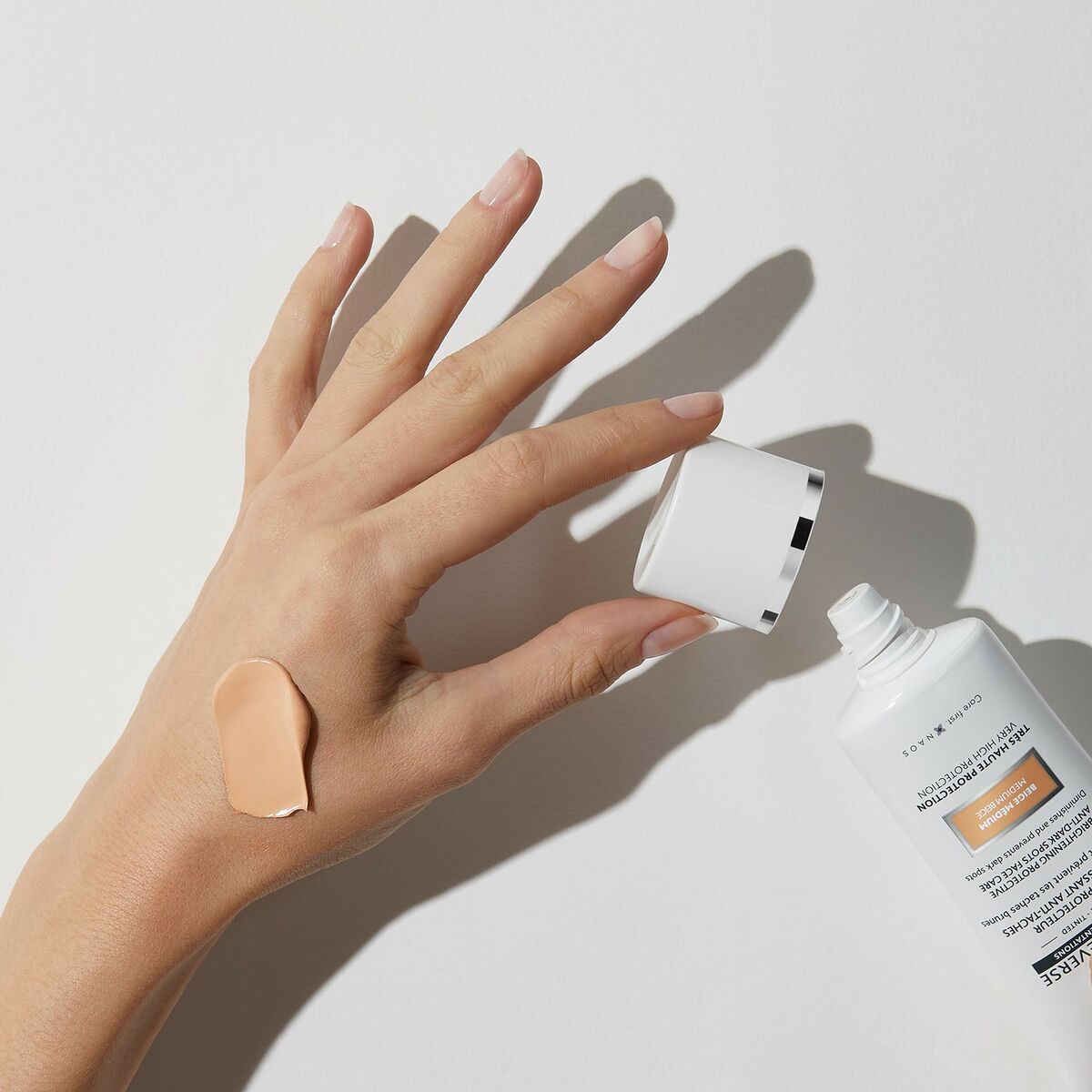 Facial Sun Cream Institut Esthederm PHOTO REVERSE 50 ml -  Beauty, Skin care -  Institut Esthederm.