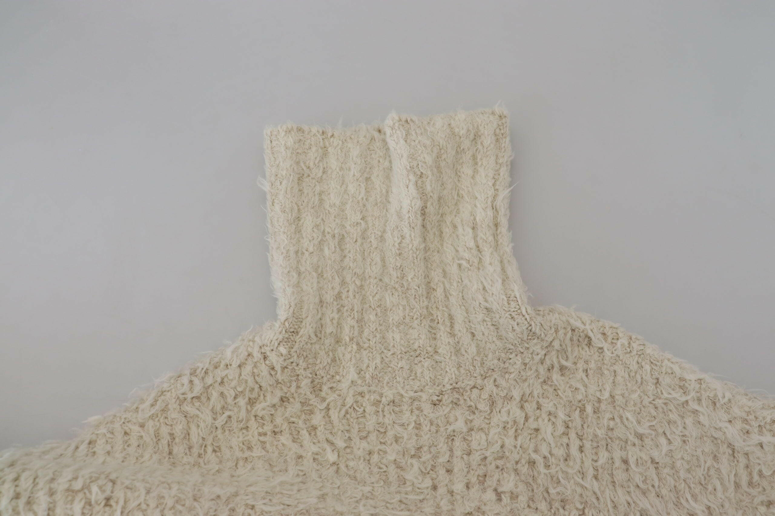 Dolce & Gabbana Cream Wool Knit Turtleneck Pullover Sweater -   -  Dolce & Gabbana.