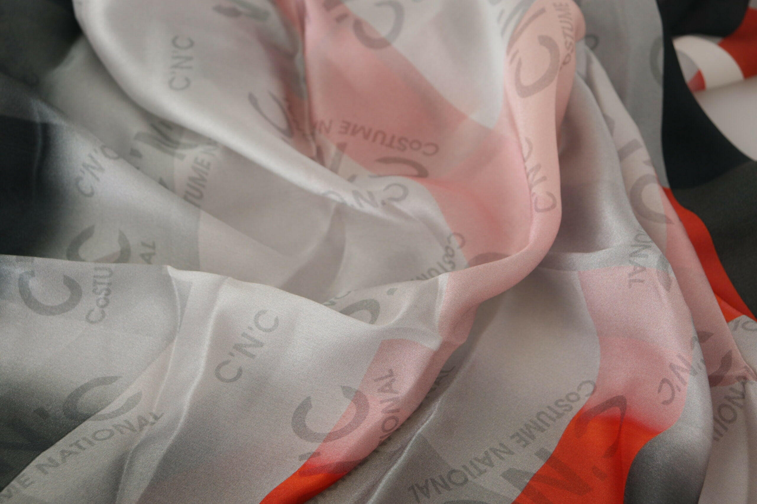 Costume National Gray Red Silk Shawl Foulard Wrap Scarf -   -  Costume National.