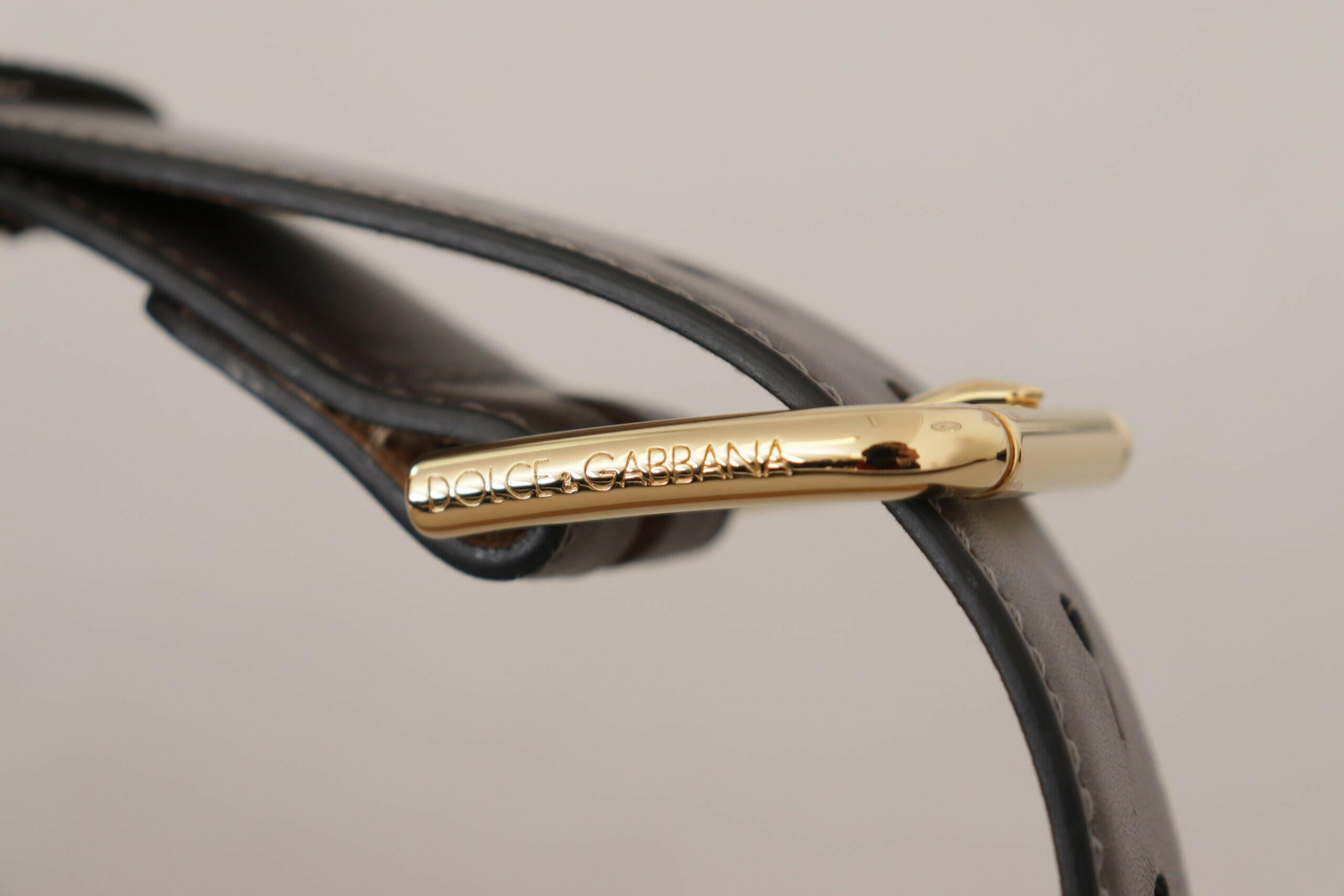 Dolce & Gabbana Gray Calfskin Leather Gold Metal Logo Buckle Belt -   -  Dolce & Gabbana.