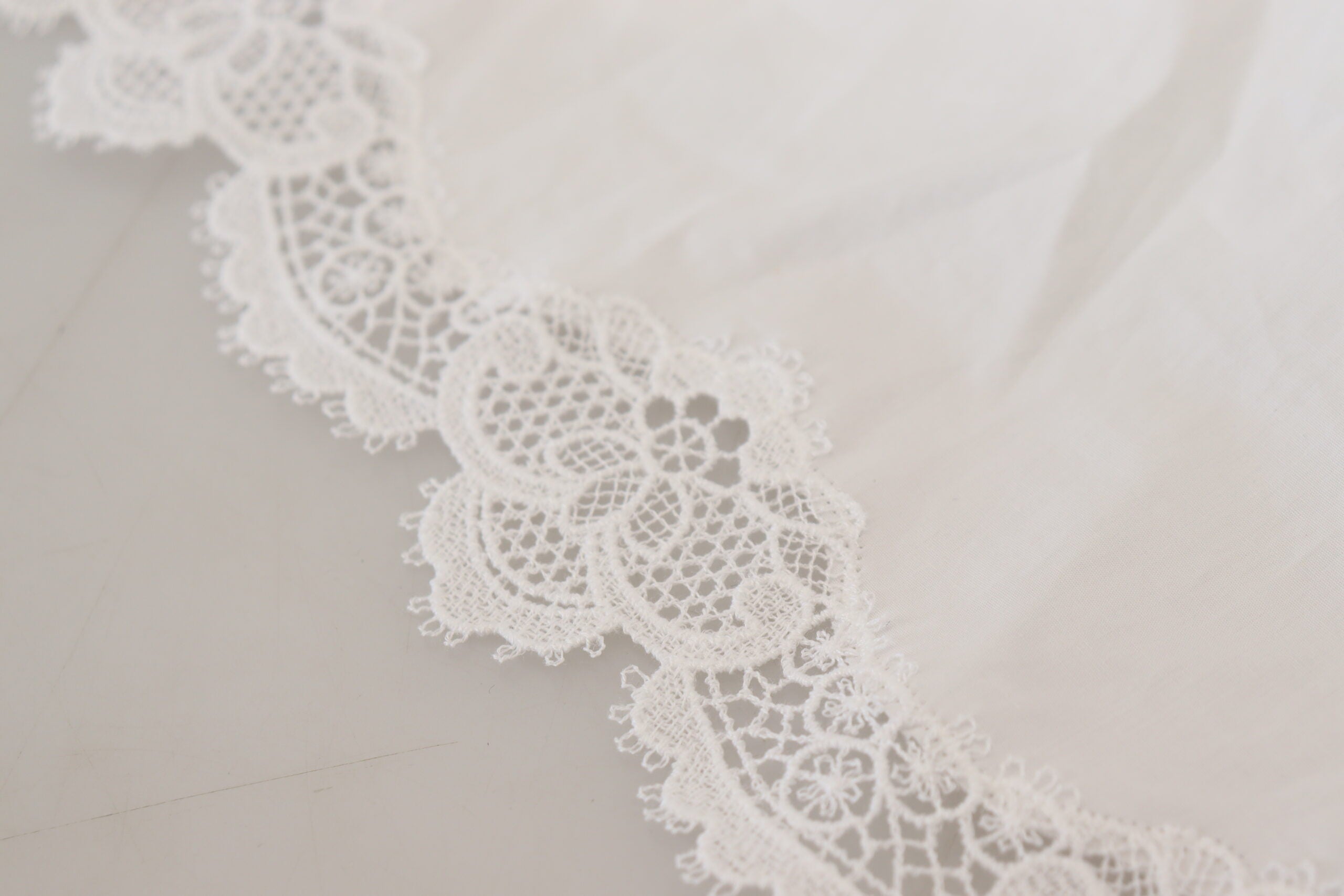 Dolce & Gabbana White Cotton Lace Trim Turtle Neck Blouse Top -   -  Dolce & Gabbana.