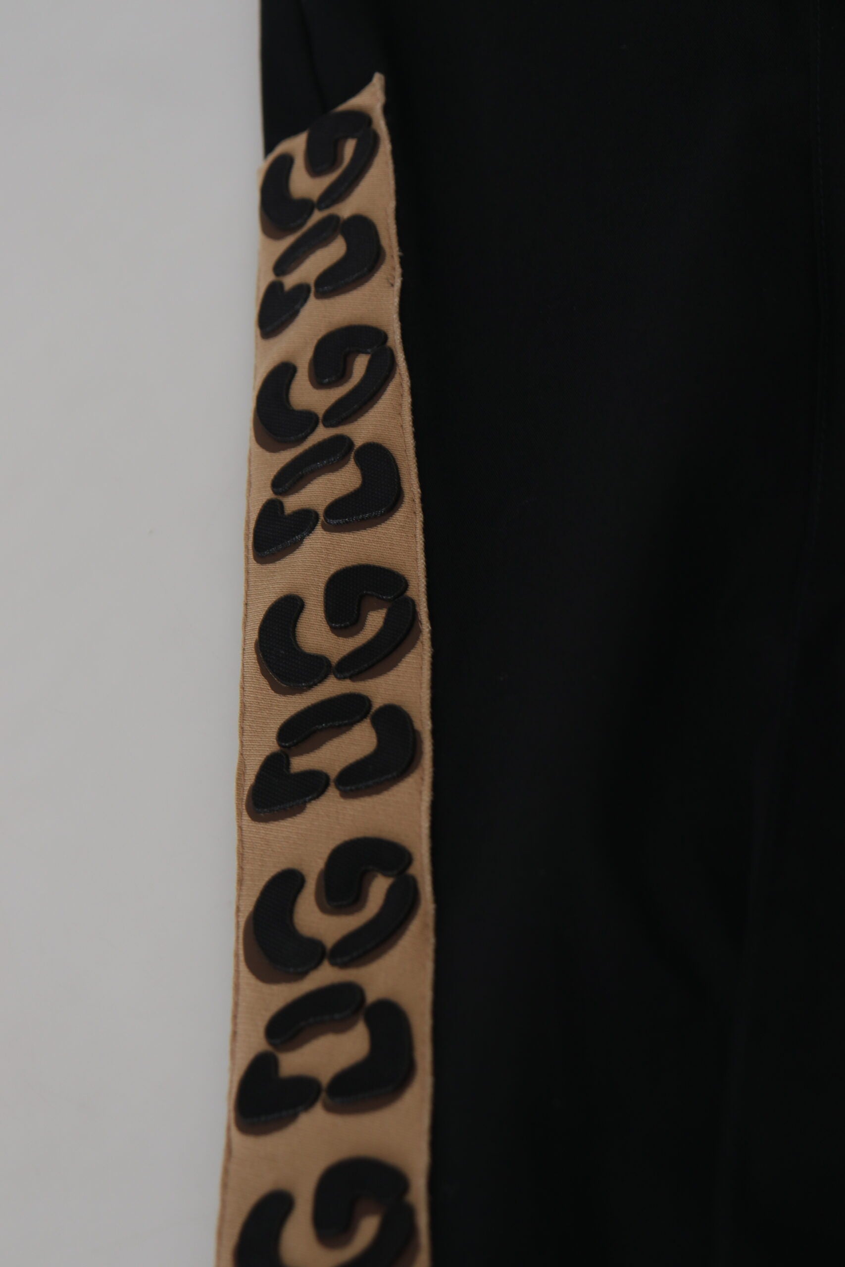 Dolce & Gabbana Black Cotton Elastic Waist DG Logo Cropped Pants -   -  Dolce & Gabbana.