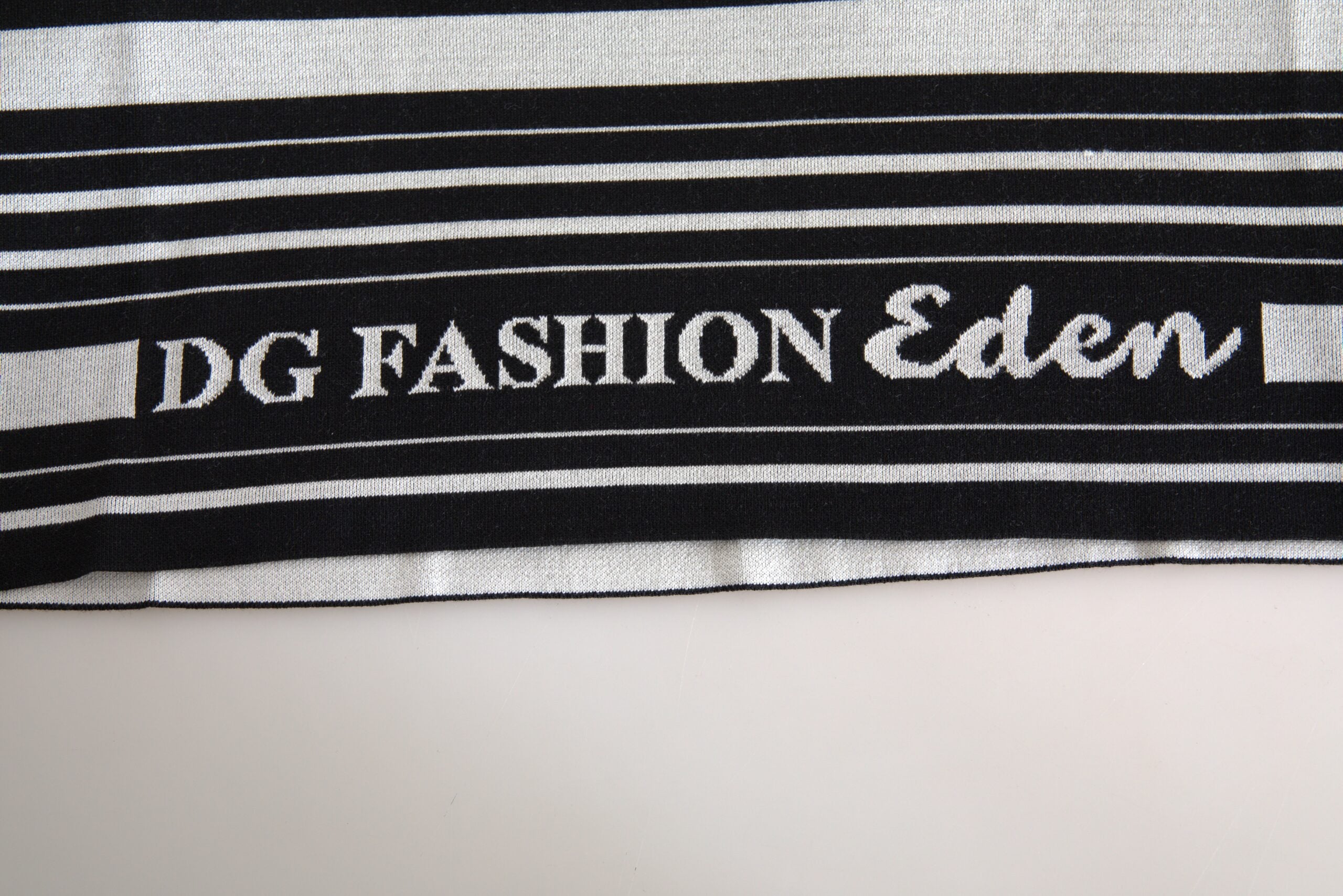 Dolce & Gabbana White Cotton DG Fashion Crew Neck Tee T-shirt -   -  Dolce & Gabbana.