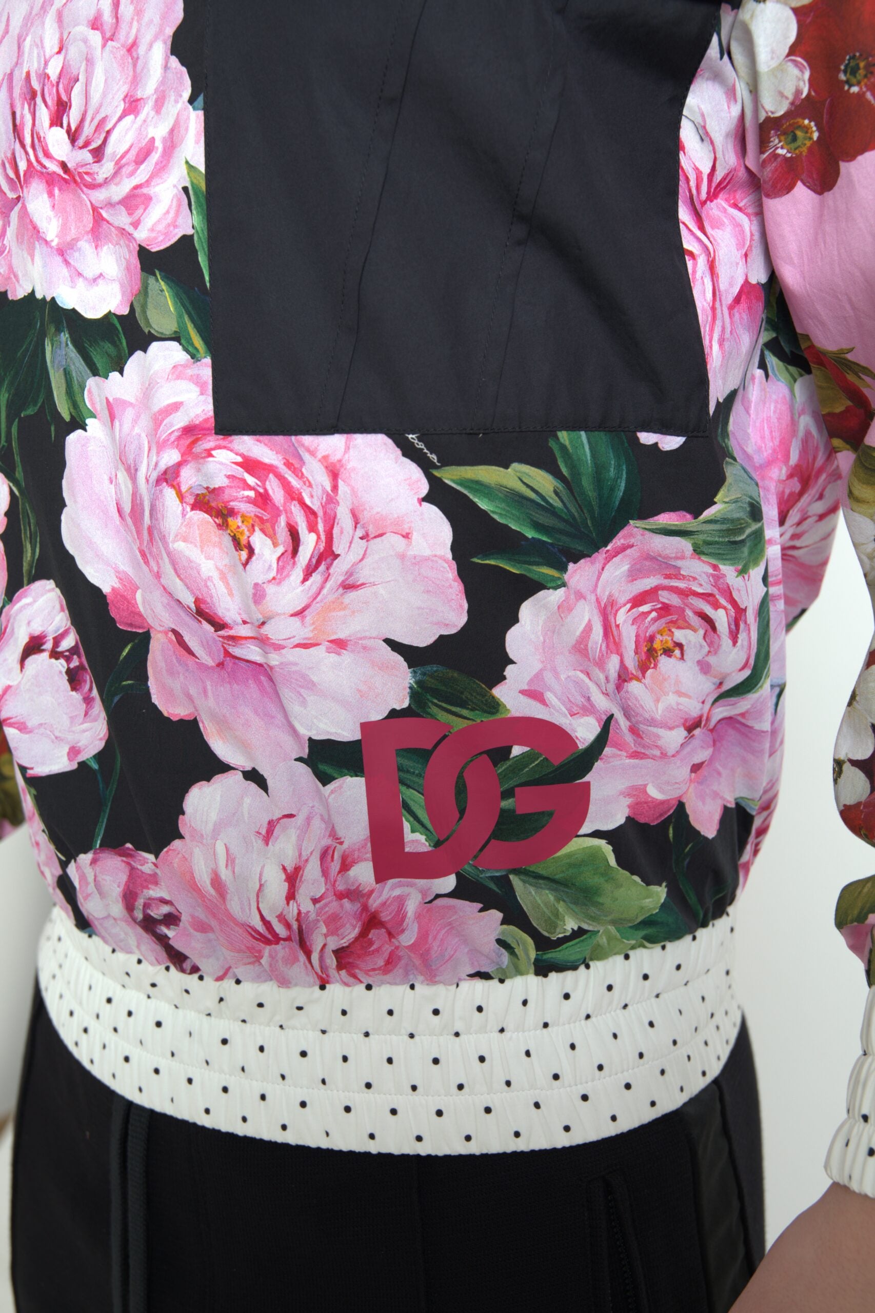 Dolce & Gabbana Pink Floral Roses Crewneck Top Sweater -   -  Dolce & Gabbana.