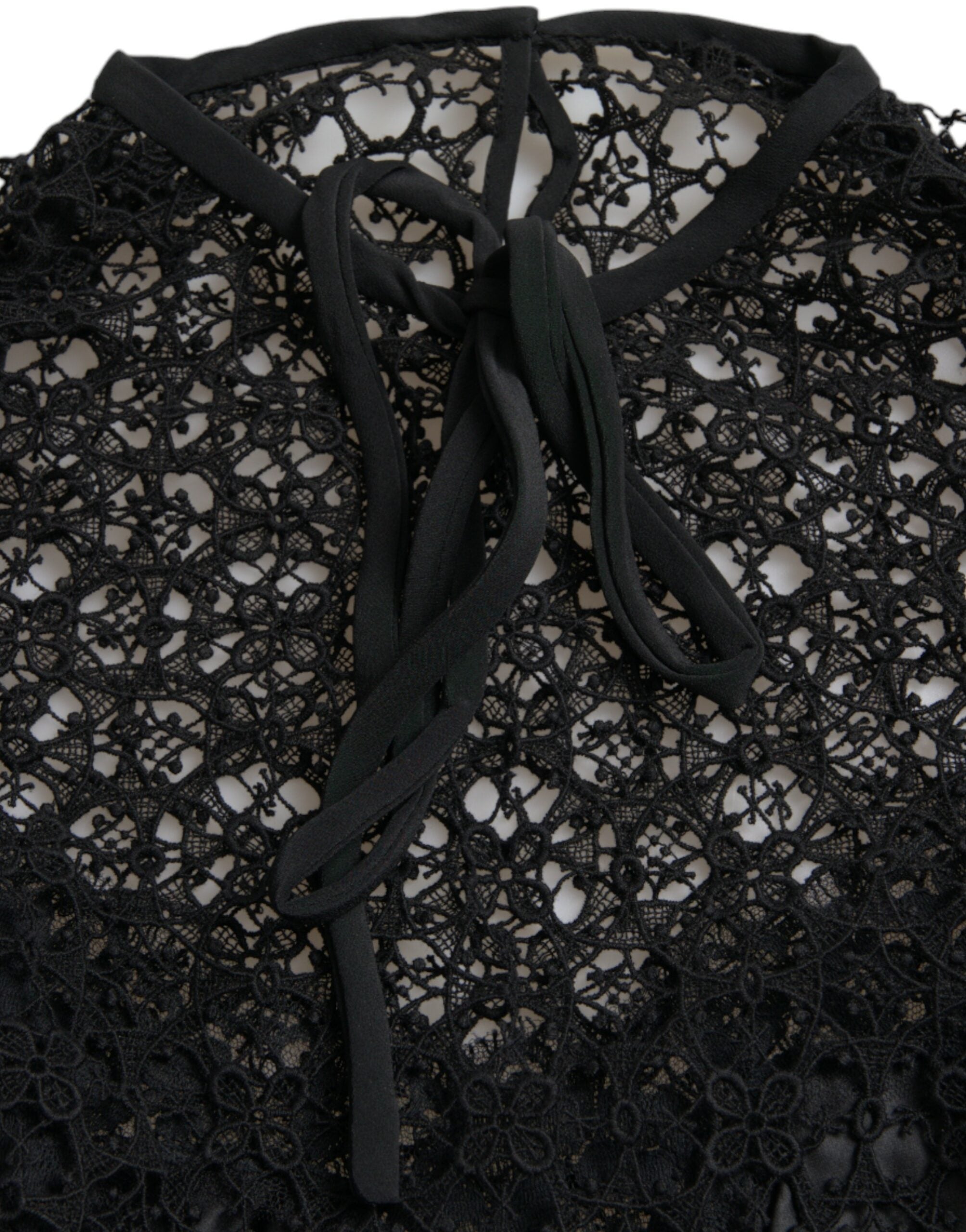 Dolce & Gabbana Black Floral Lace Short Sleeves Blouse Top -   -  Dolce & Gabbana.