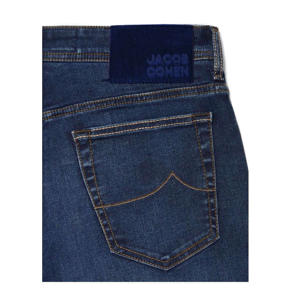 Jacob Cohen Elevate Your Denim Game with Bard Model Jeans -   -  Jacob Cohen.