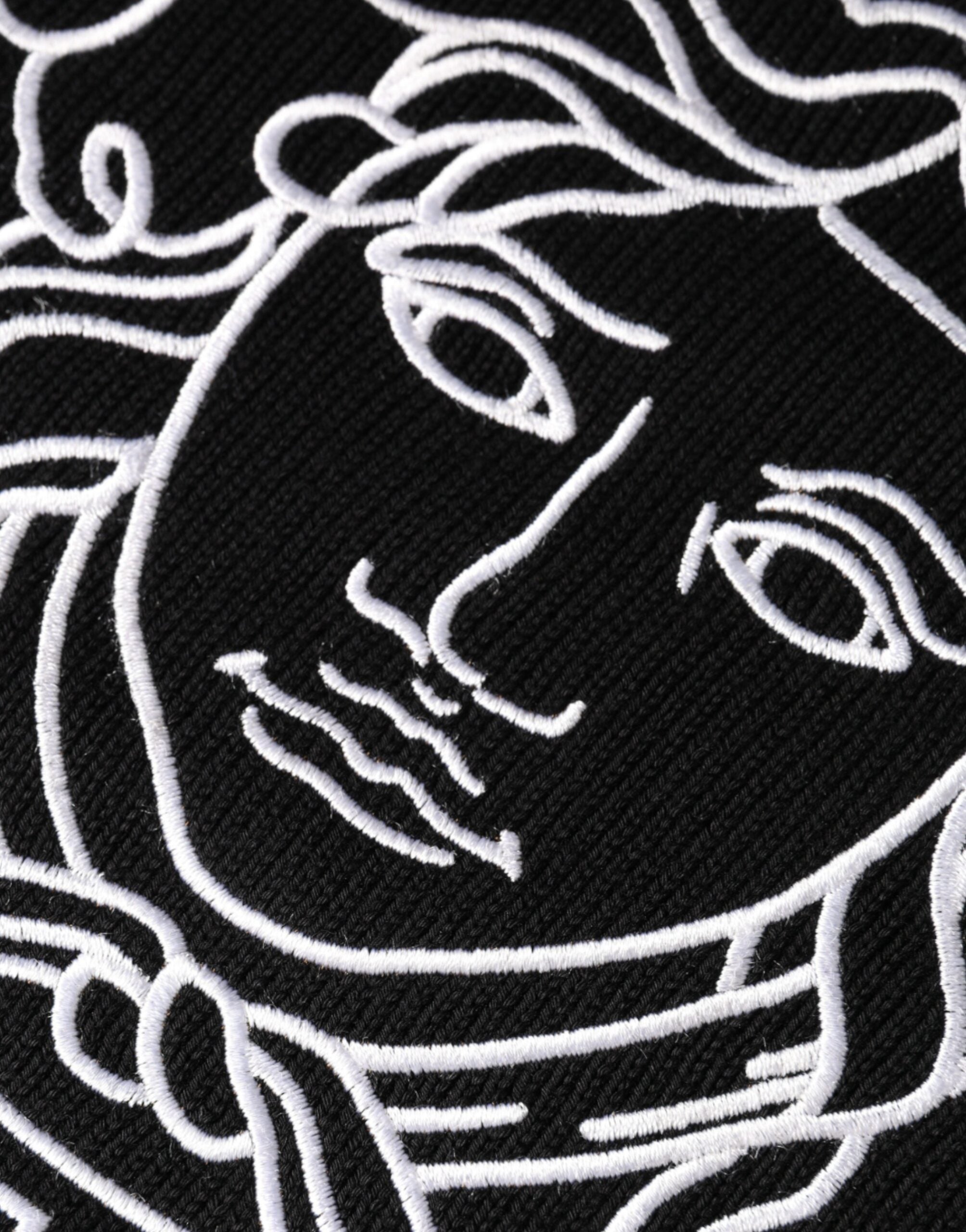 Versace Black Medusa Embroidery Crew Neck Pullover Sweater -   -  Versace.