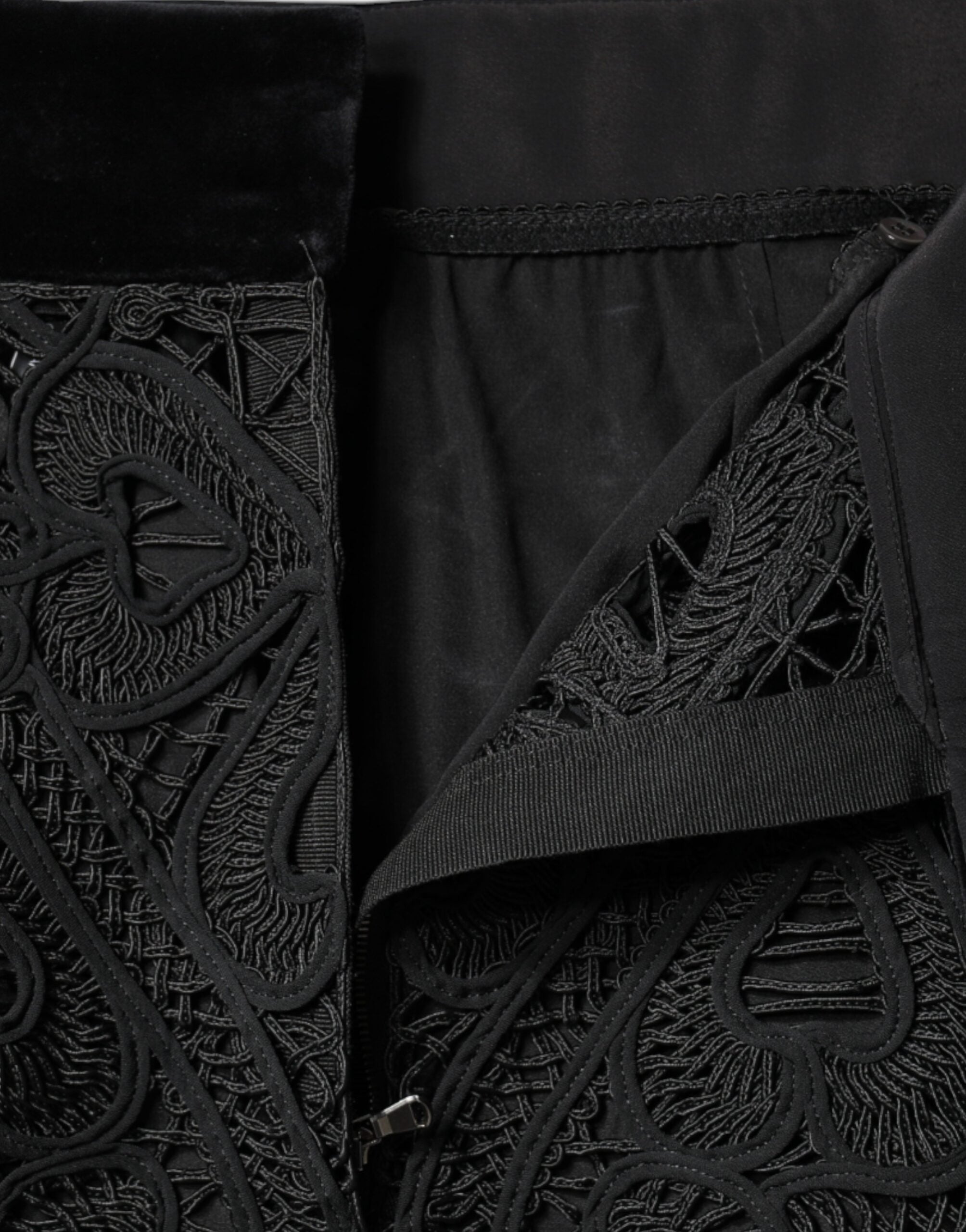 Dolce & Gabbana Black Floral Lace High Waist Pencil Cut Skirt -   -  Dolce & Gabbana.