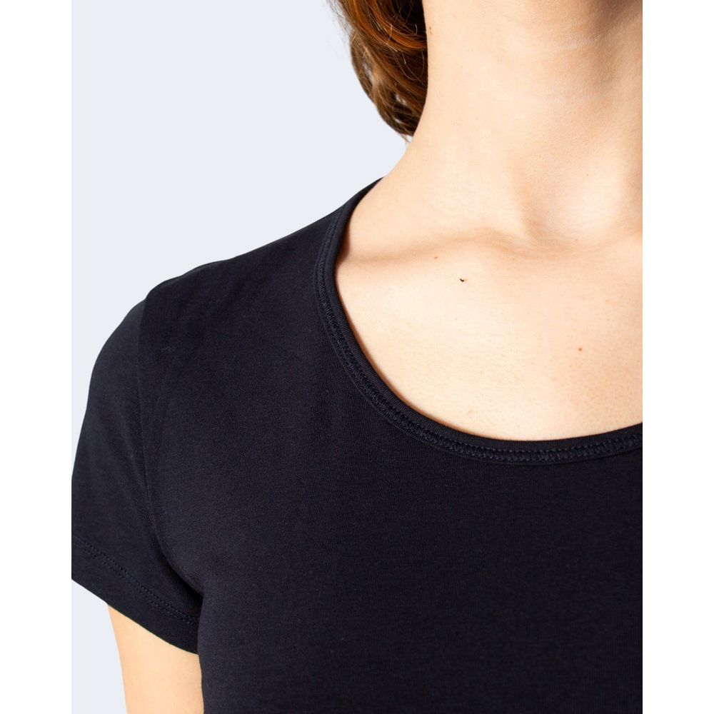 Only Black Cotton T-Shirt -   -  Only.