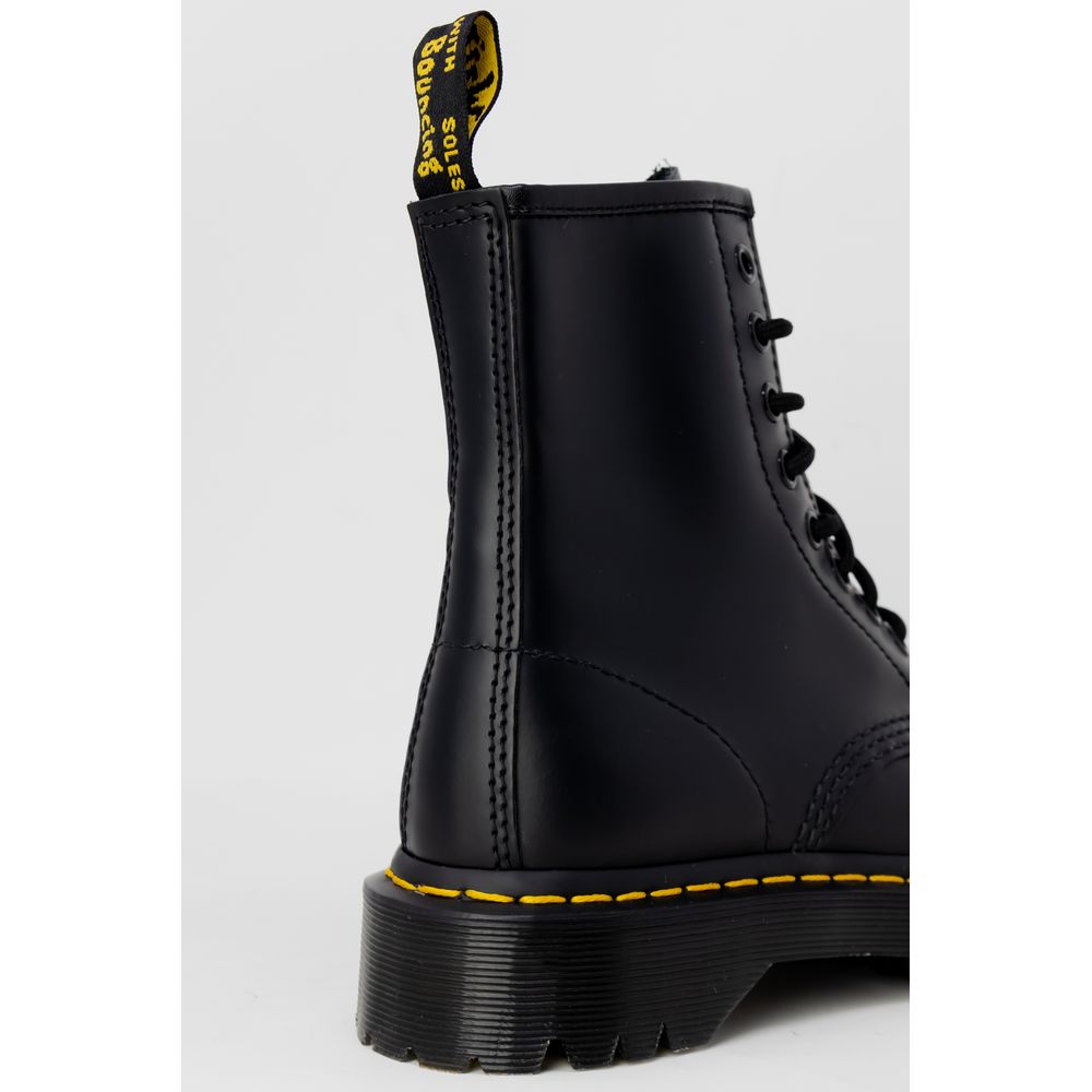 Dr. Martens Black Leather Boot -   -  Dr. Martens.