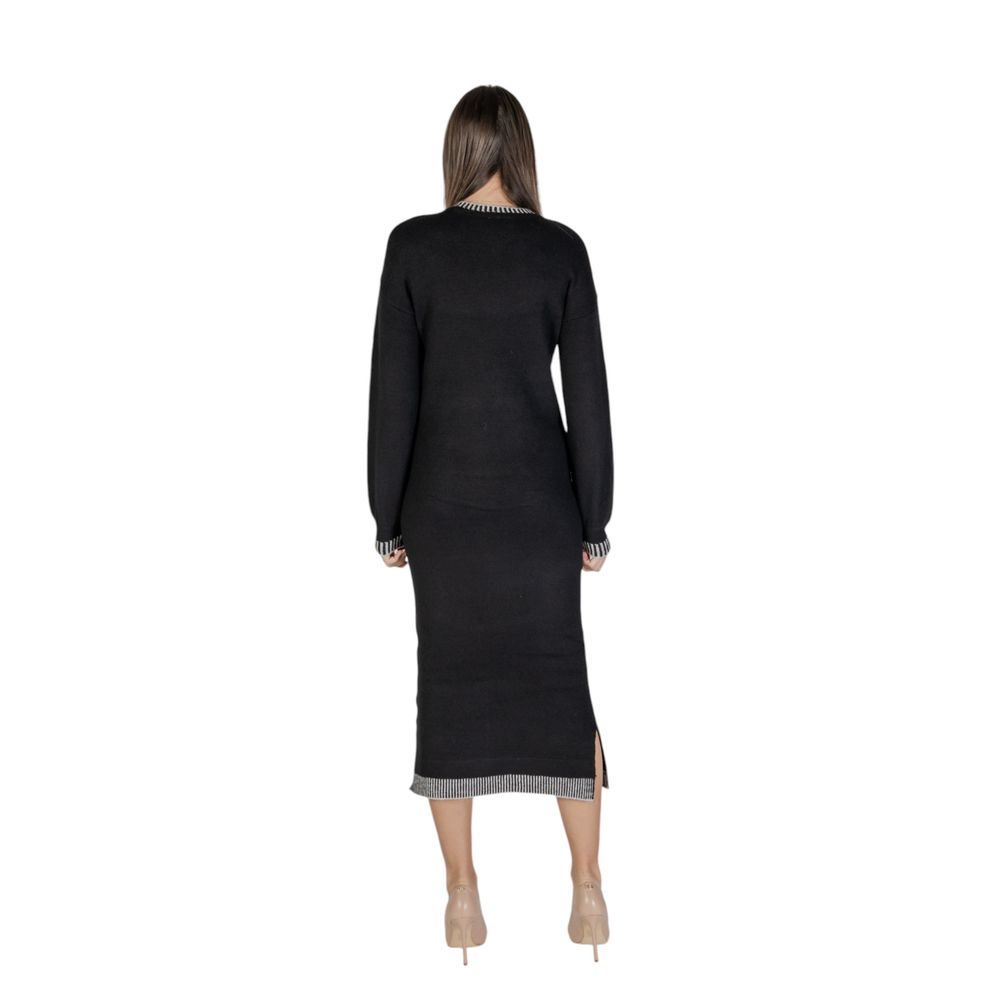Vila Clothes Black Polyester Midi -   -  Vila Clothes.