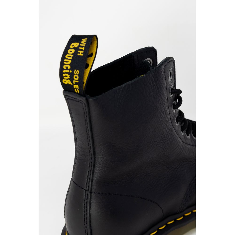 Dr. Martens Black Leather Boot -   -  Dr. Martens.