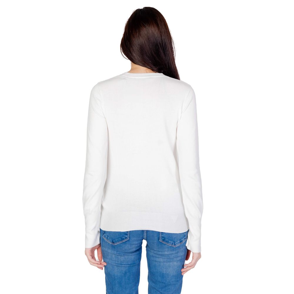 Guess - Minimalist Cotton Long Sleeve Sweatshirt - White