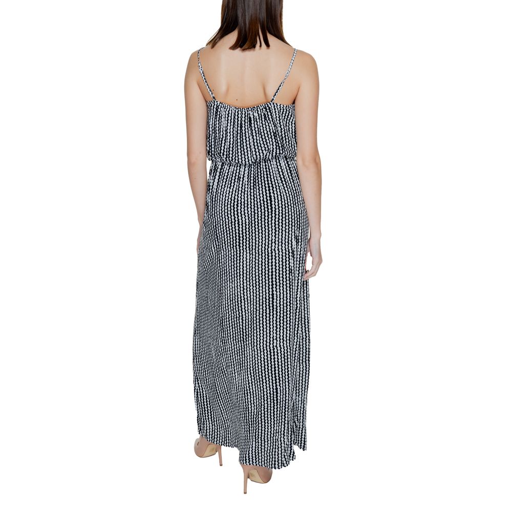 Only Black Viscose Long -   -  Only.